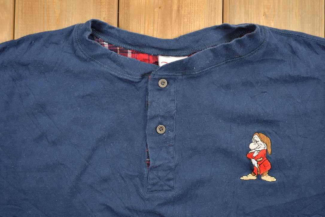 Vintage 1990s Snow White Theme Embroidered Quarter Button Long Sleeve Shirt