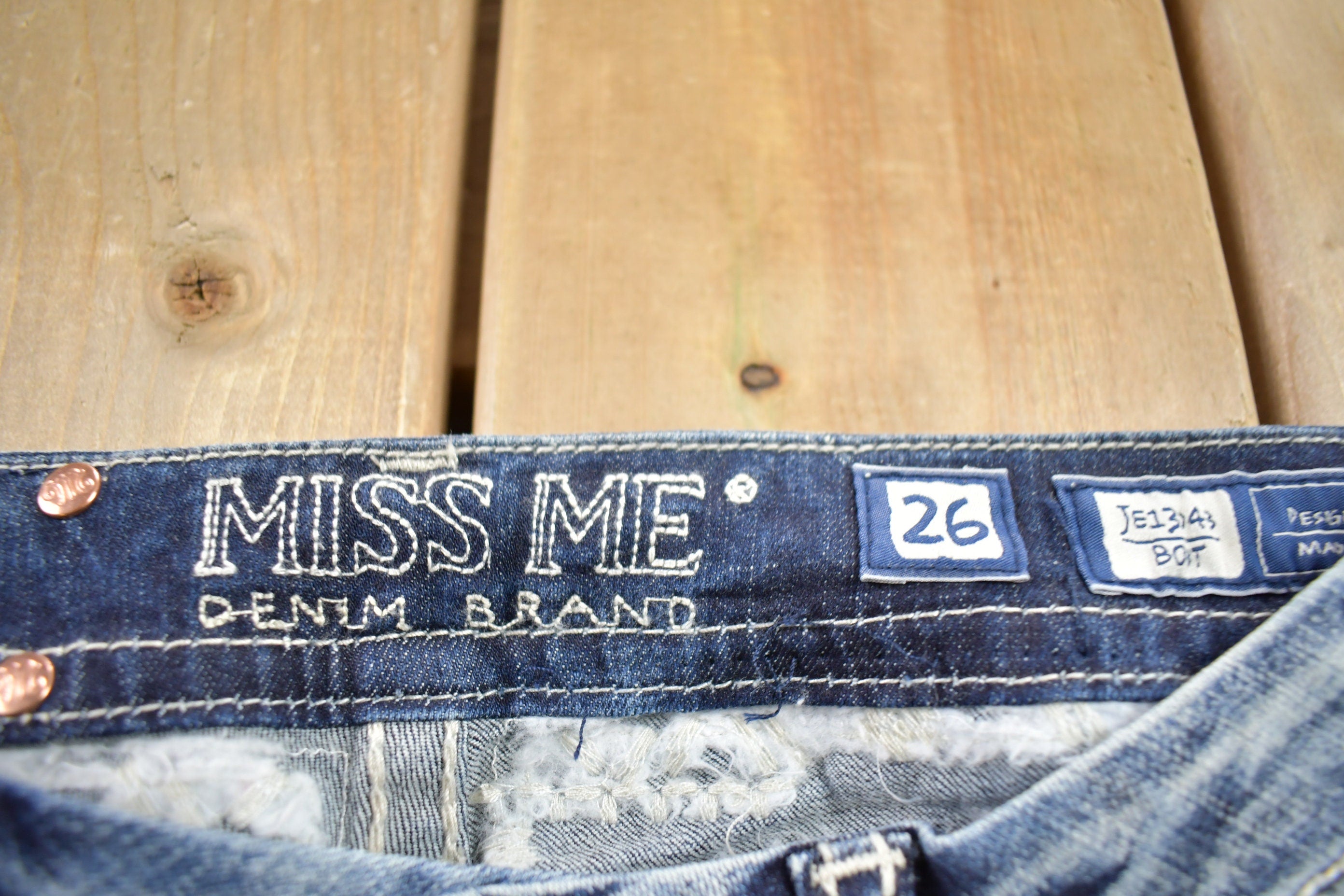 Vintage Y2K Miss Me Bedazzled Low Rise Jeans Size 26x33