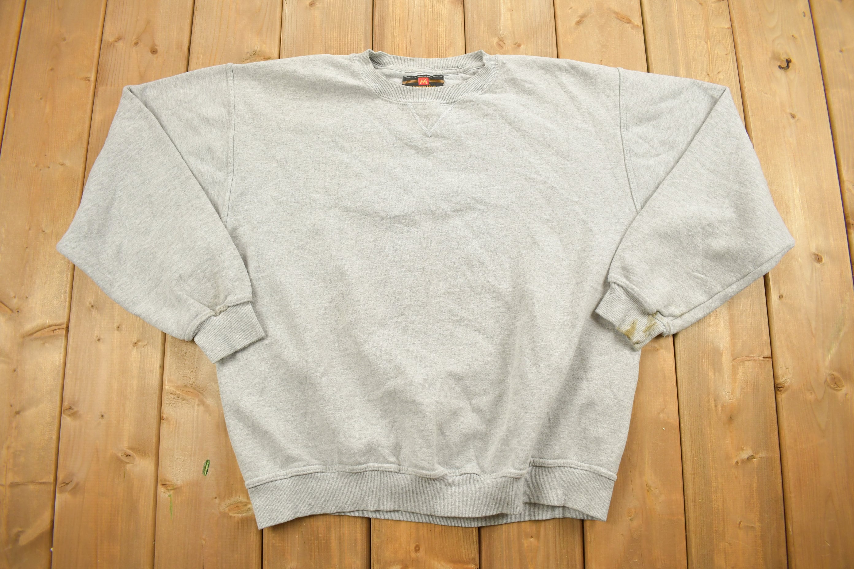 Vintage 1990s Blank Russell Atletico Crewneck Sweatshirt