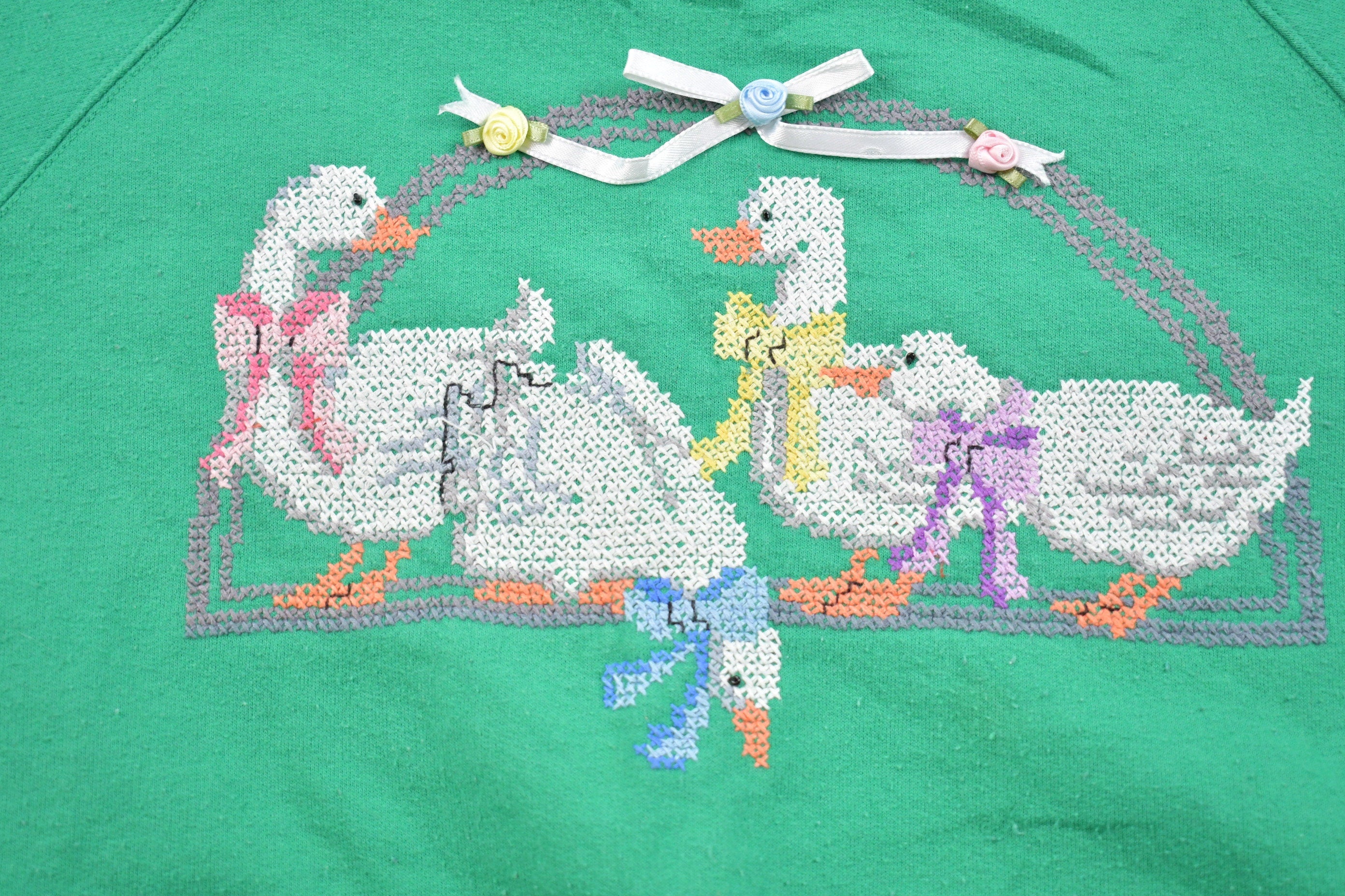 Vintage 1990s Ducks Embroidered Crewneck