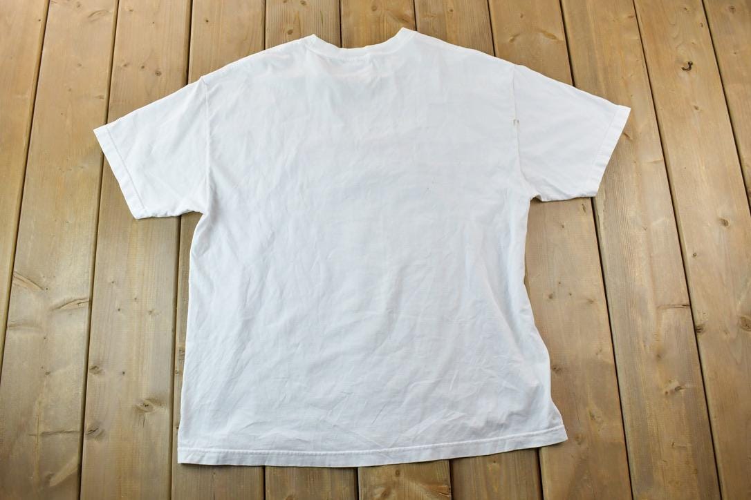 Vintage 1990s Canada America Friends And Flags Souvenir T-Shirt