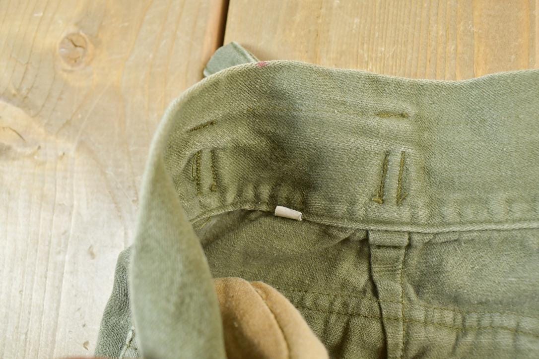 Vintage 1990s Army Green Cargo Pants Size 28 x 26