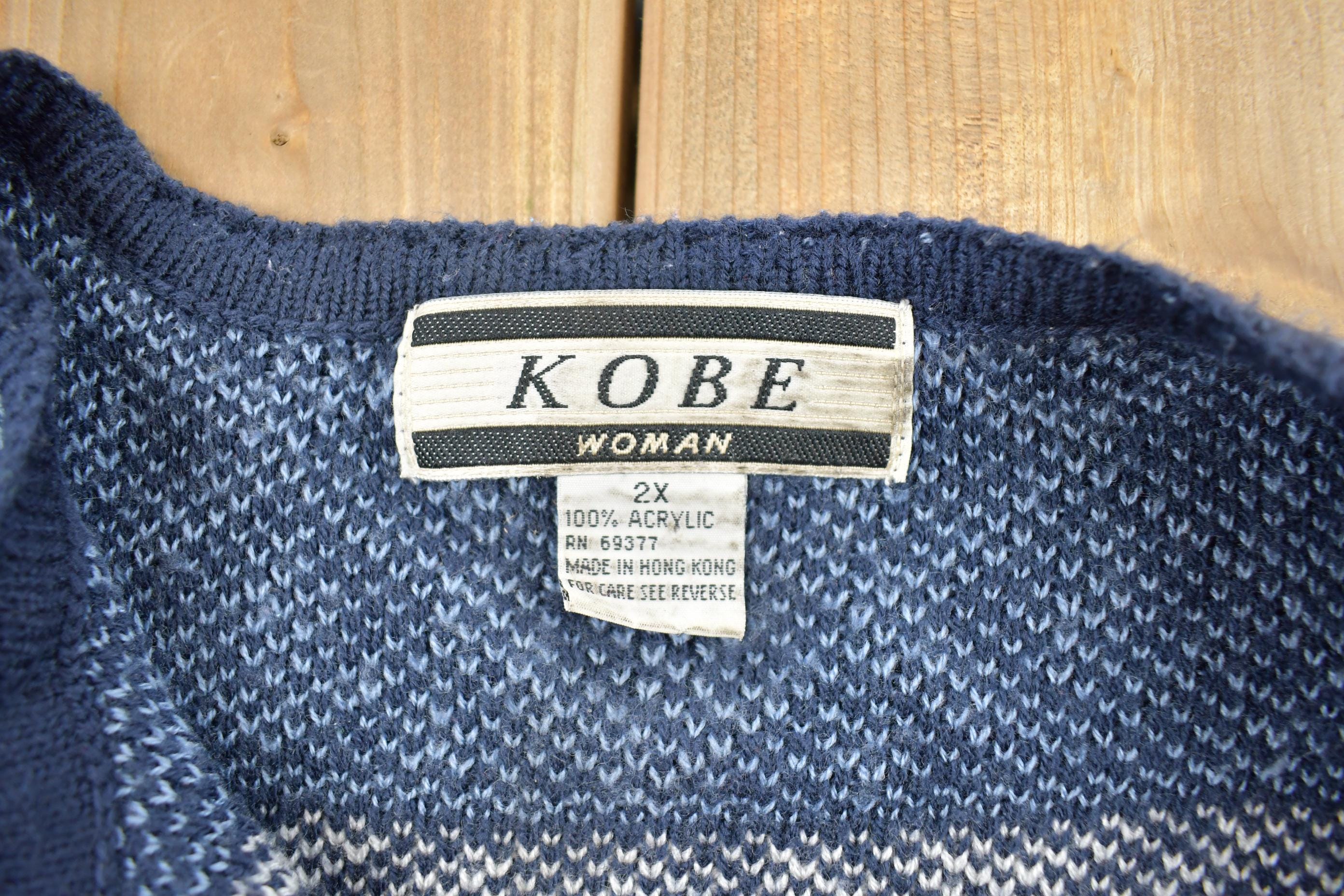 Vintage 1990s festive Cable Knit Button up Crewneck Sweater