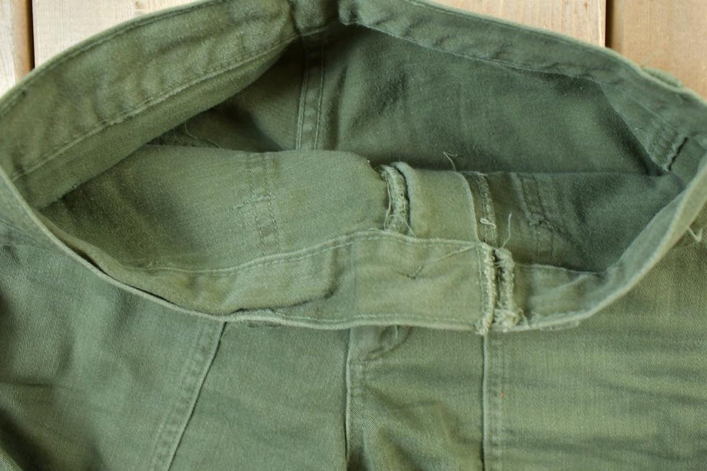 Vintage 1990s Army Green Cargo Pants Size 24 x 31