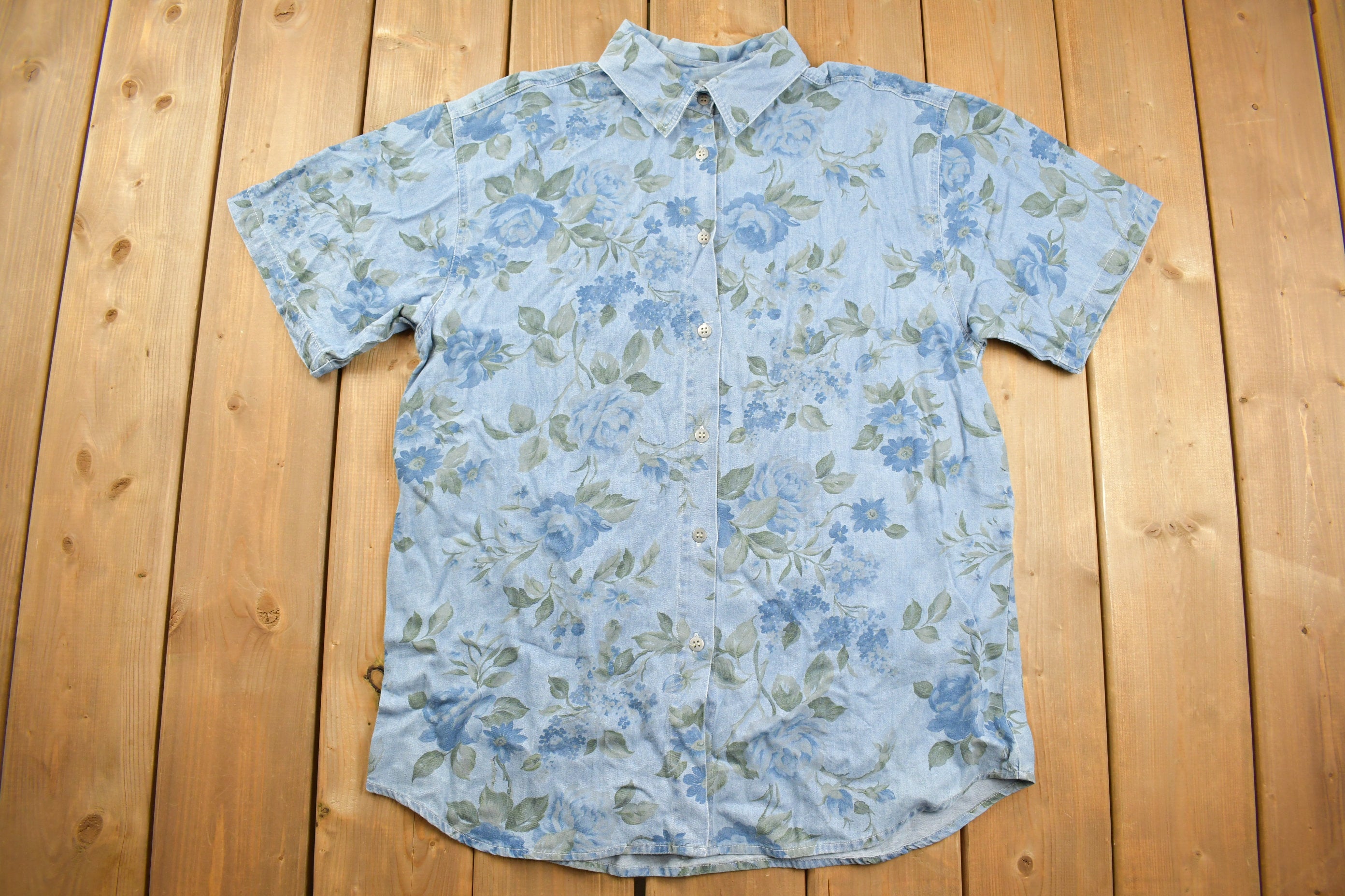 Vintage 1990s Capacity Floral Button Up Shirt