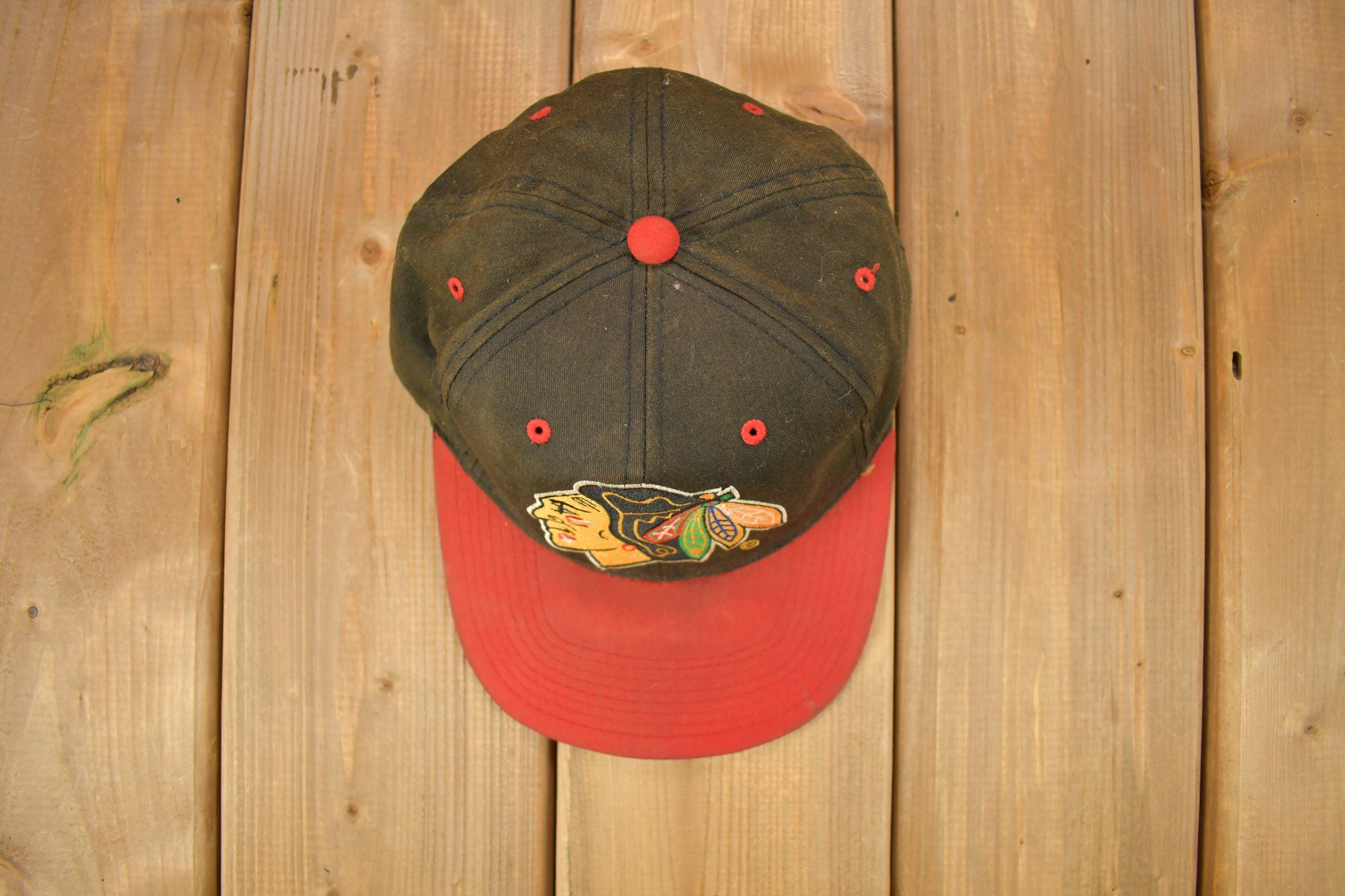 Vintage 1990s Chicago Blackhawks NHL Sports Specialties Snap Back Hat