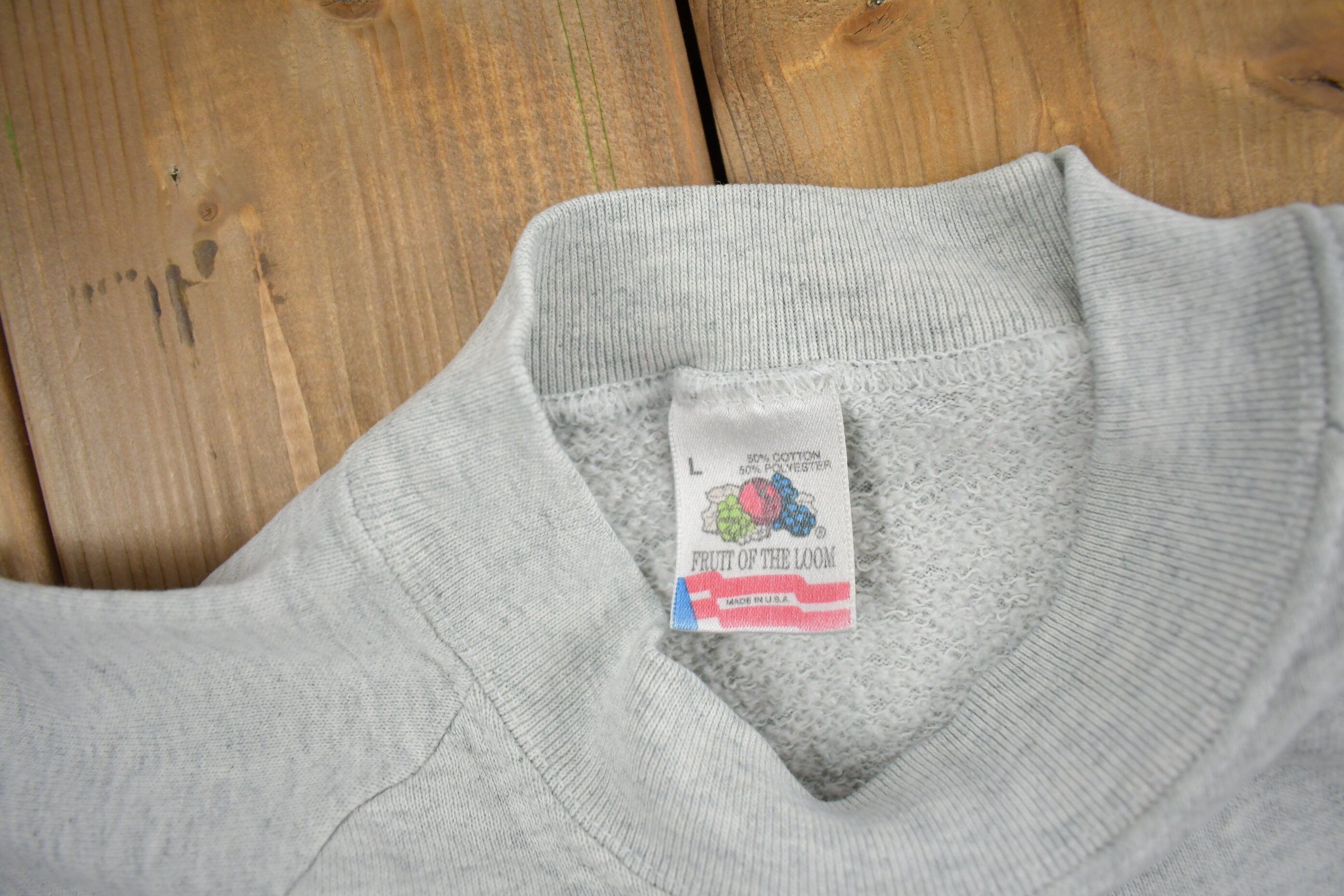 Vintage 1984 Share The Earth Raglan Crewneck Sweatshirt