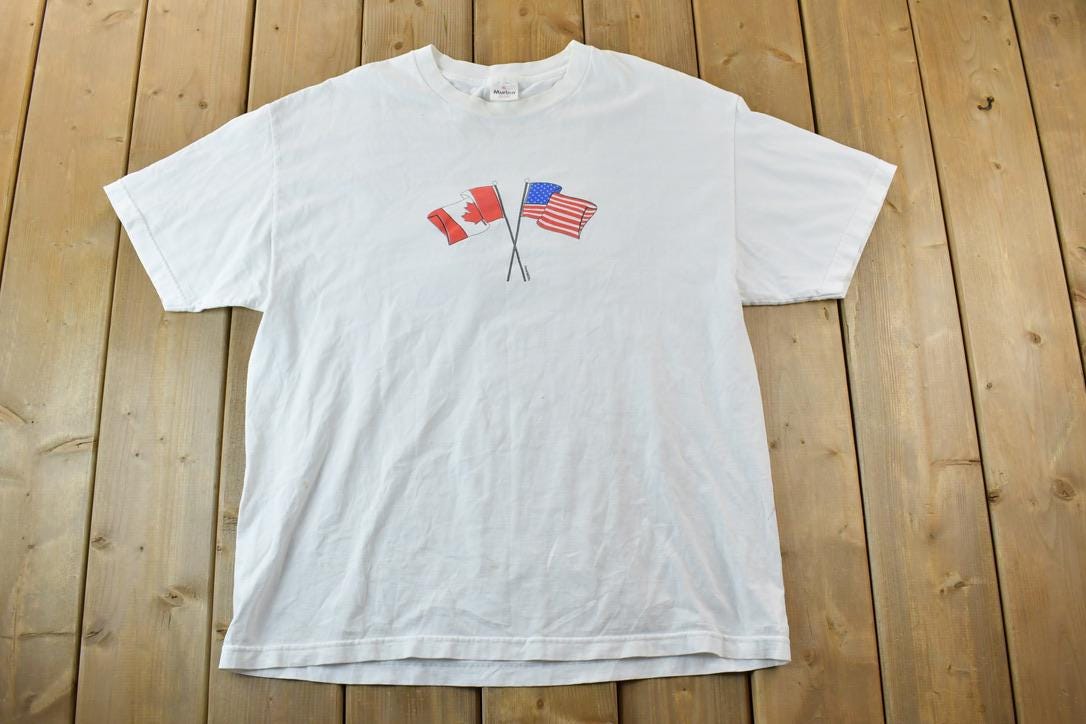 Vintage 1990s Canada America Friends And Flags Souvenir T-Shirt