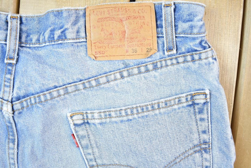 Vintage 1990s Levi Strauss Red Tab 550 Relaxed Fit Denim Jeans Size 36 x 29