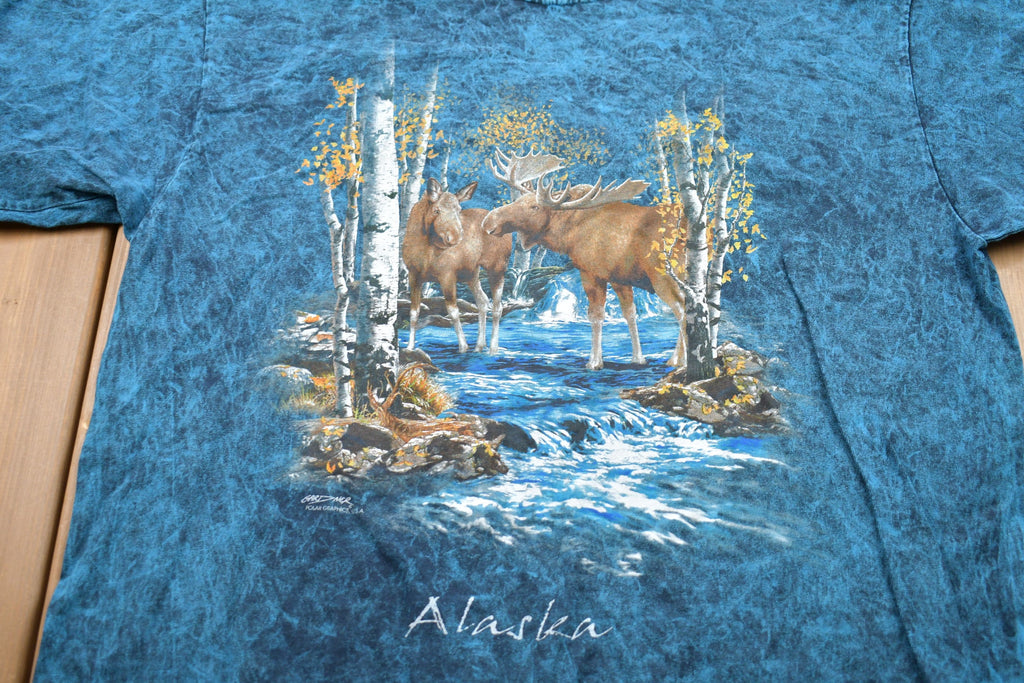 Vintage 1990s Alaska Deer Graphic T-Shirt