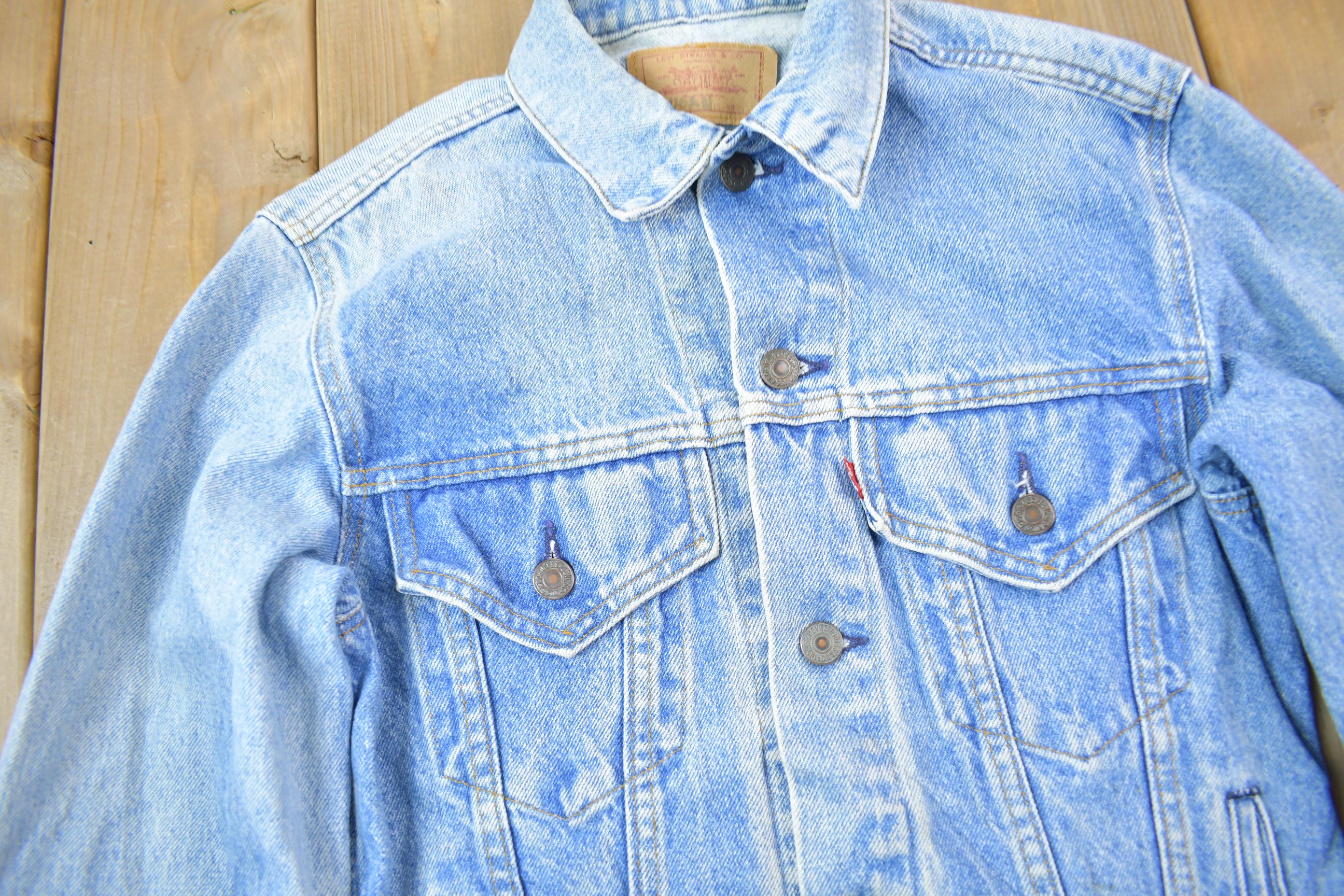 Vintage 1970s Levi's Type 3 Light Wash Denim Jacket