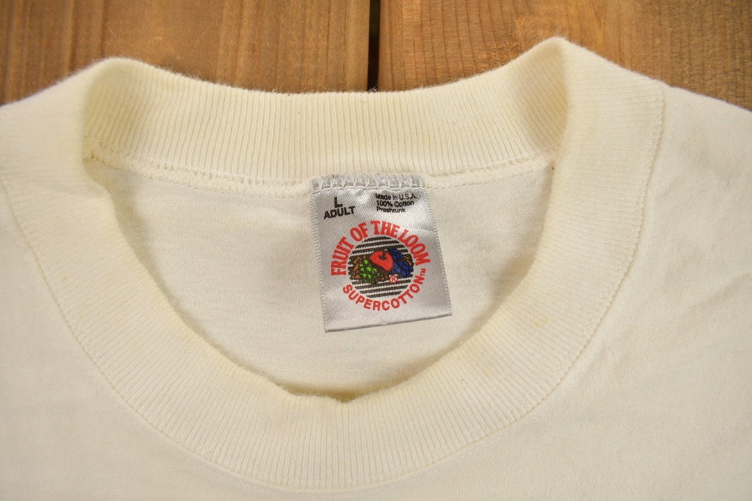 Vintage 1990s Santa Fe Arizona Bull Sun and Cactus Souvenir T Shirt