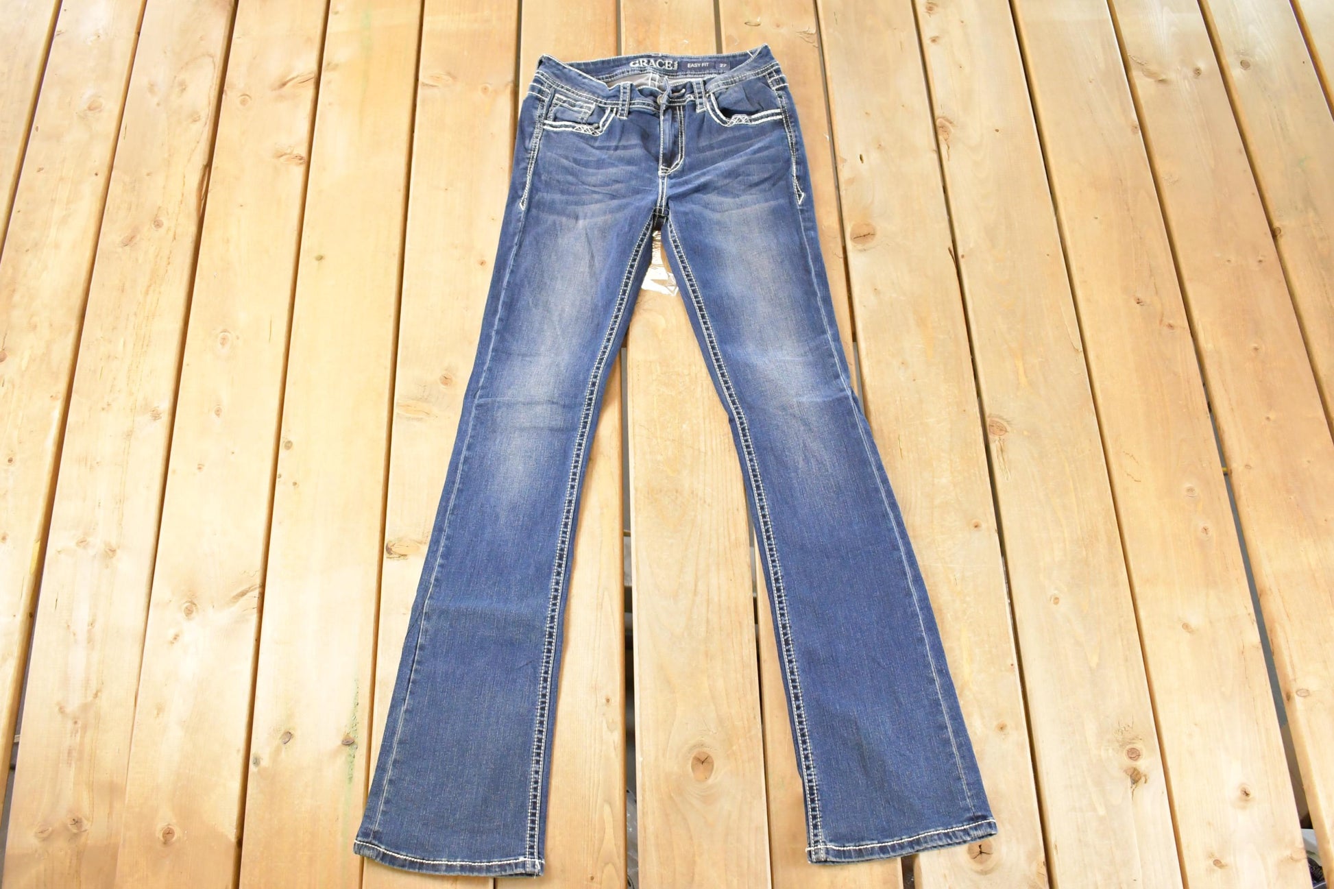 Vintage Deadstock Y2K Grace In LA Bedazzled Bootcut Low Rise Jeans Women's Size 27 x 32