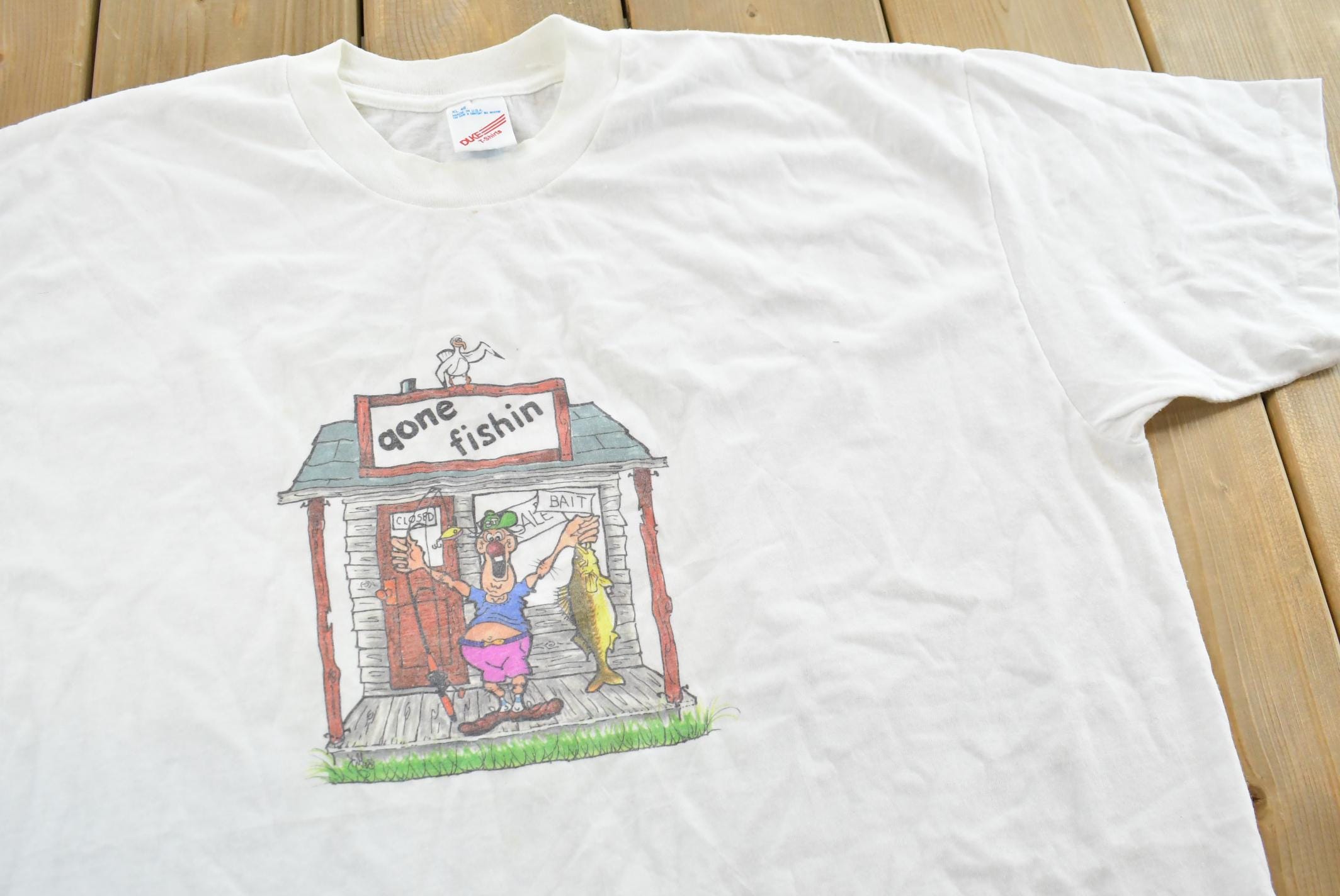 Vintage 1990s Gone Fishin T-Shirt Men's XL /