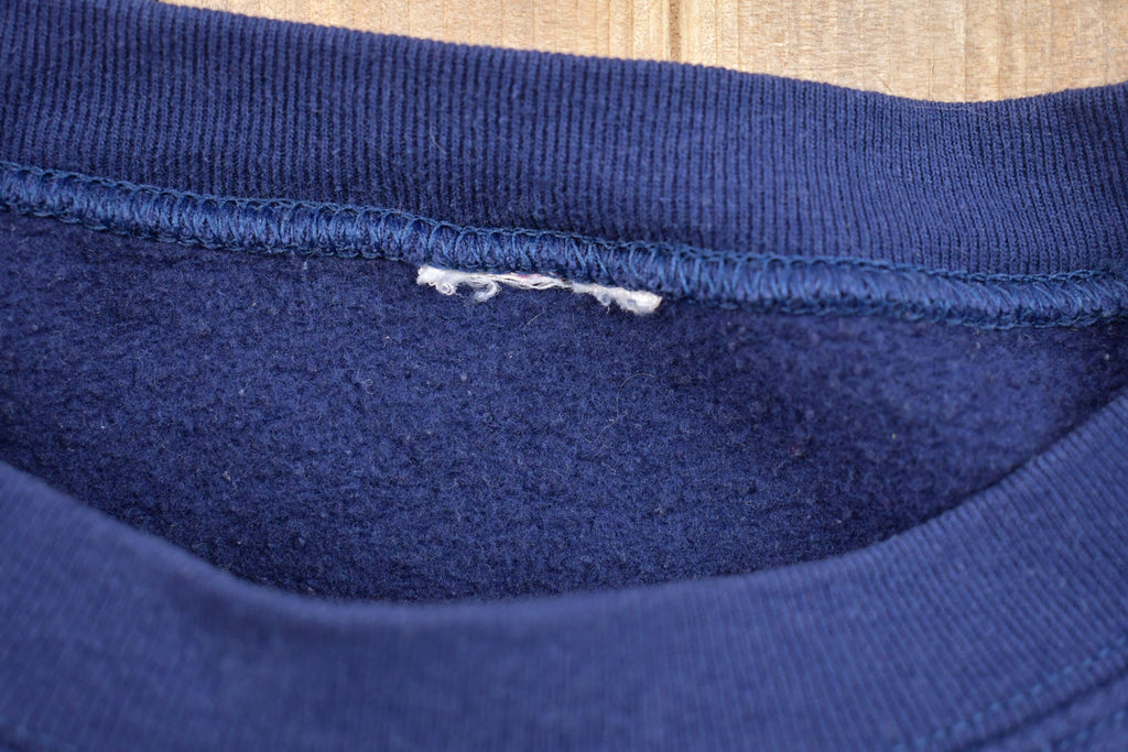 Vintage 1990s Blank Vintage Essentials Crewneck Sweatshirt