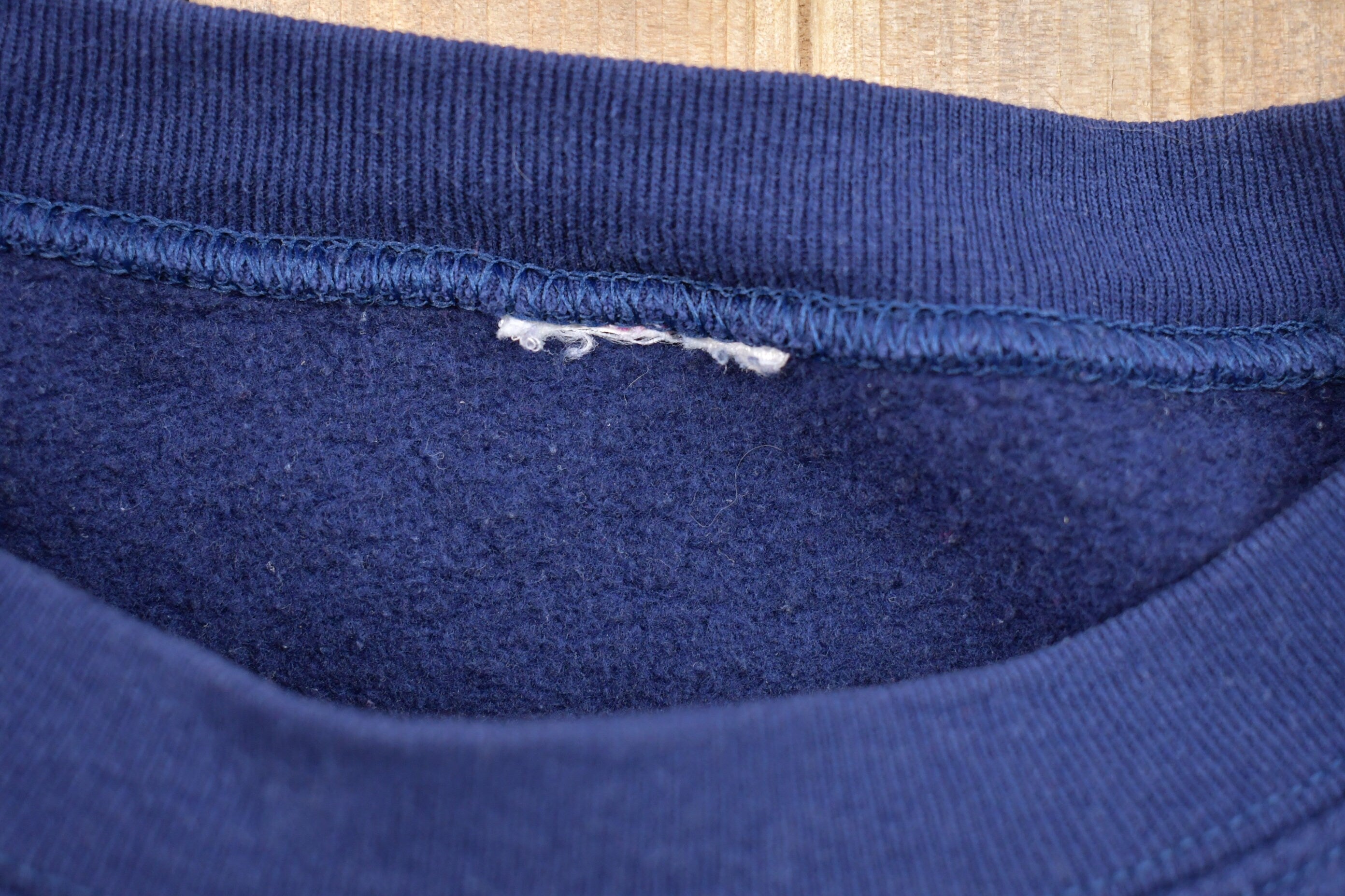 Vintage 1990s Blank Vintage Essentials Crewneck Sweatshirt