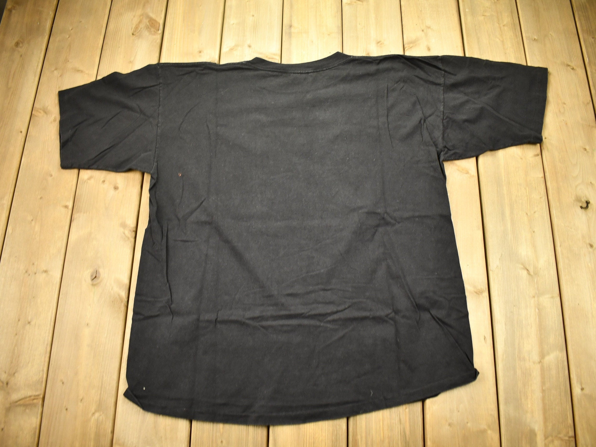 Vintage 1990s Kennedy Space Center Graphic T-Shirt