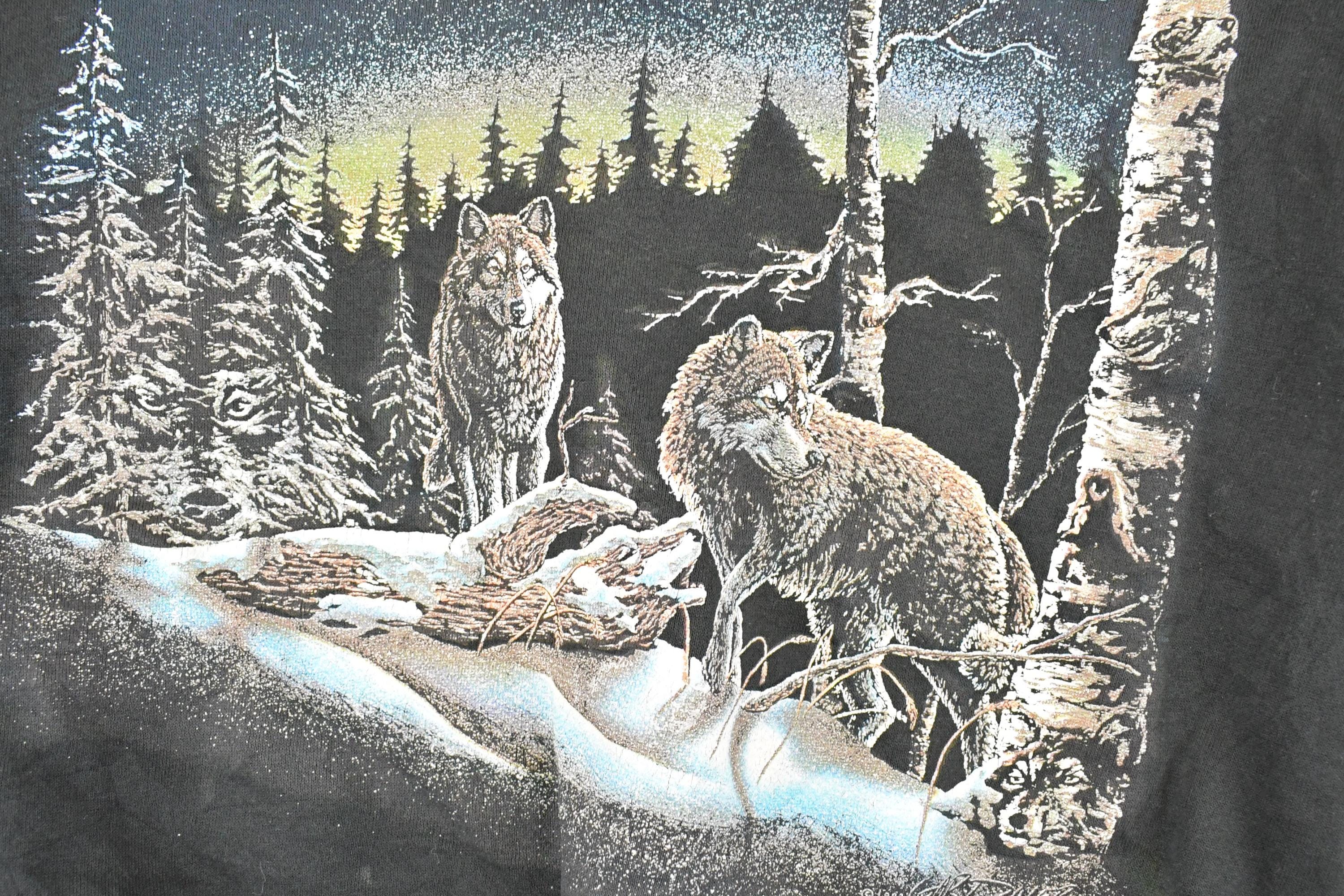 Vintage 1990s Hidden Wolves Outdoorsman Graphic Print Crewneck Sweatshirt Men's L