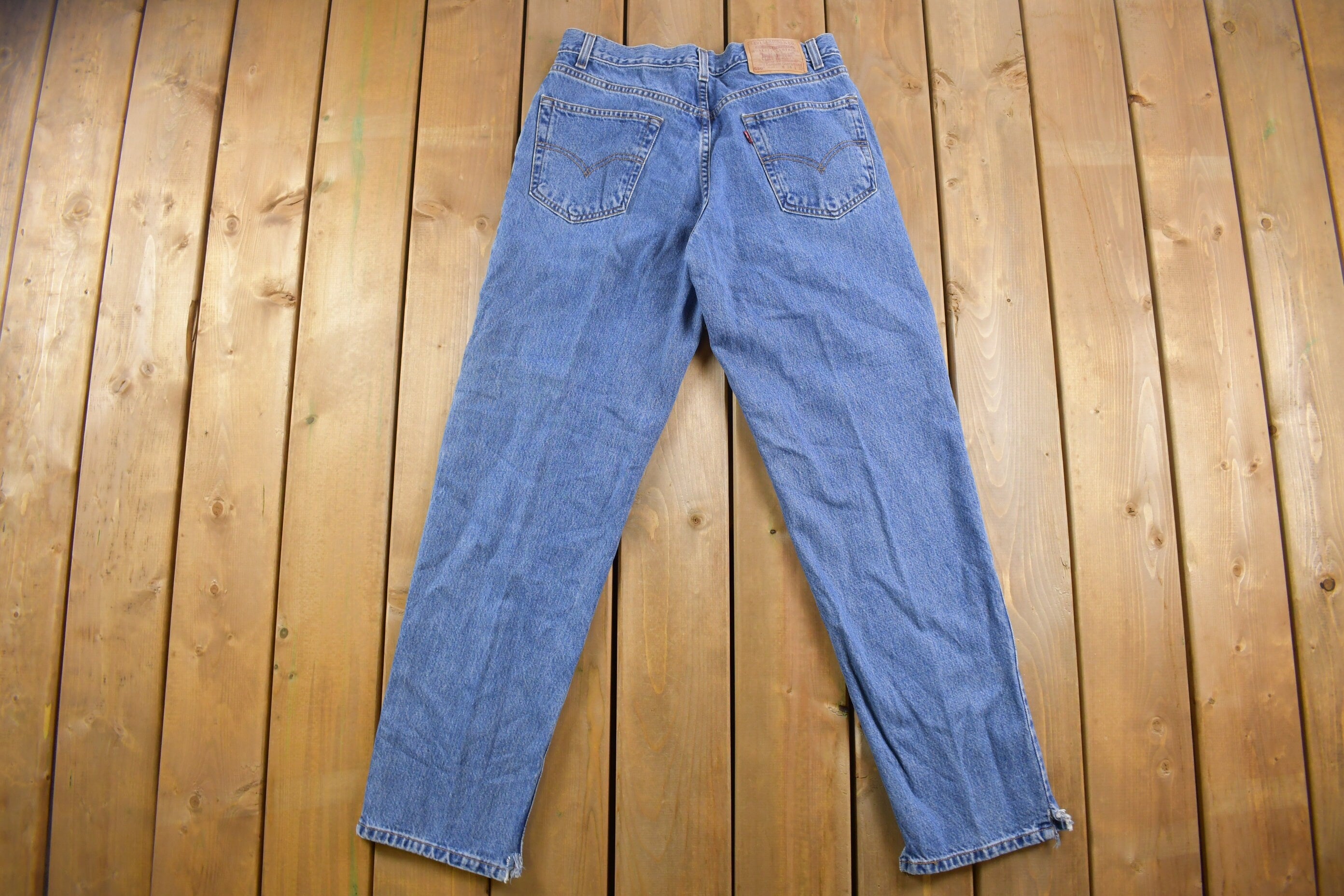 Vintage 1990s Levi's 550 Red Tab Denim Jeans Size 32 x 31