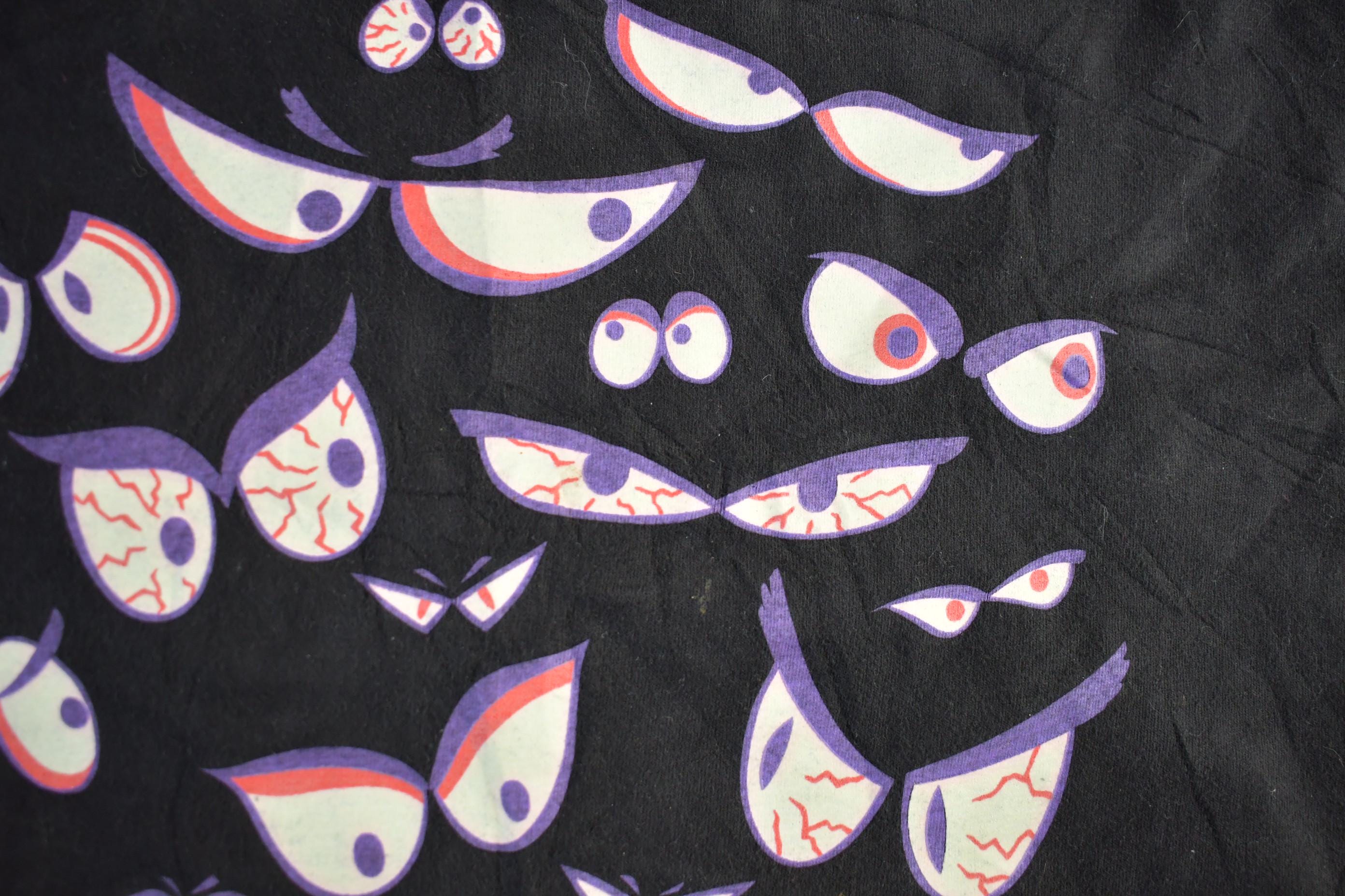 Vintage 1990s Brieland Graphics Glow In The Dark Eyes T-Shirt Men's Large