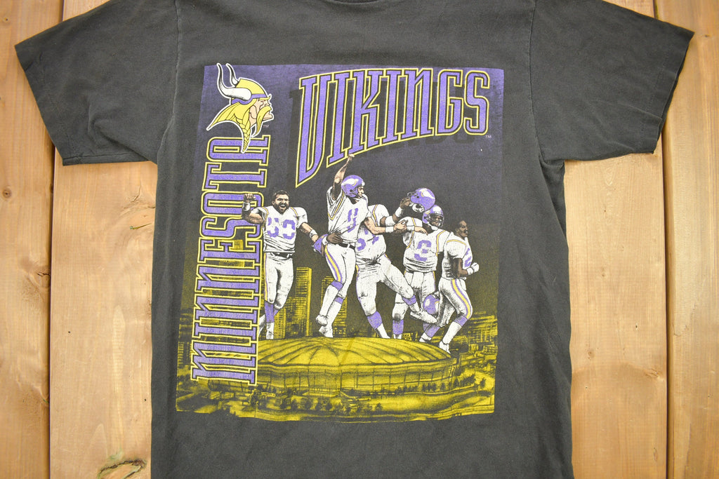 Vintage 1990s Minnesota Vikings NFL Graphic Nutmeg T-Shirt