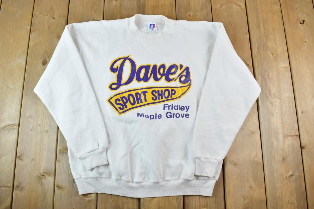 Vintage 1990s Dave's Sport Shop Russell Athletic Crewneck Sweatshirt