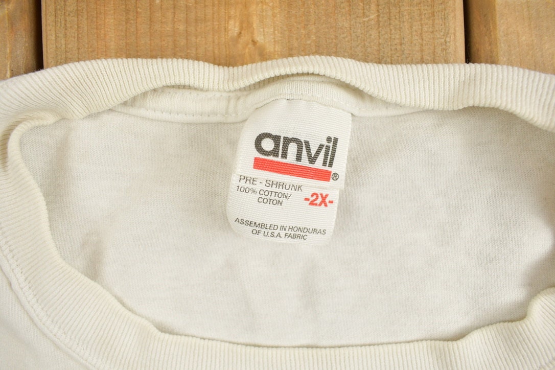 Vintage Y2K Art Showcase 2002 Staff Graphic T-Shirt