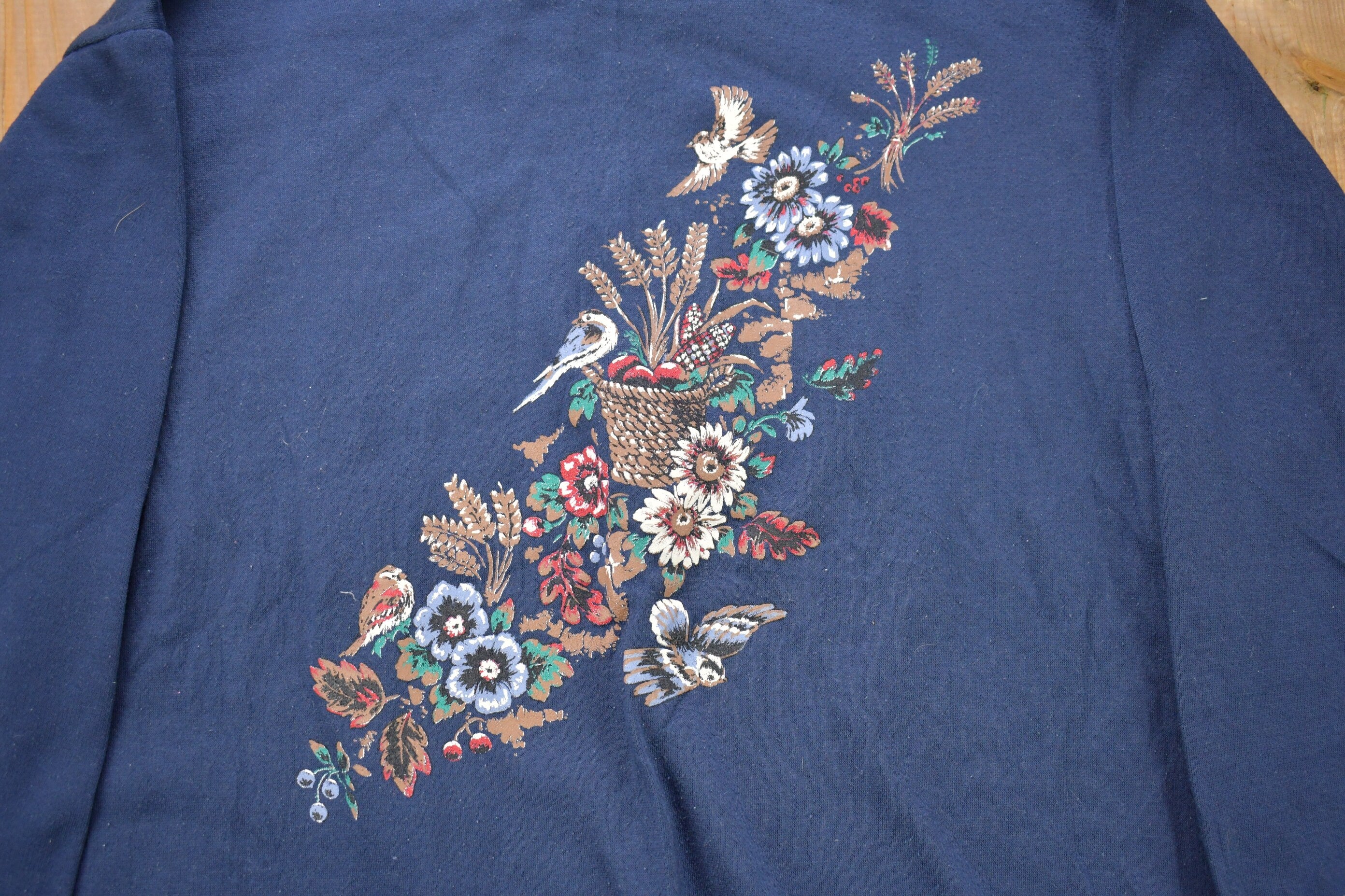 Vintage 1990s Cute Flowers & Birds Crewneck Sweater