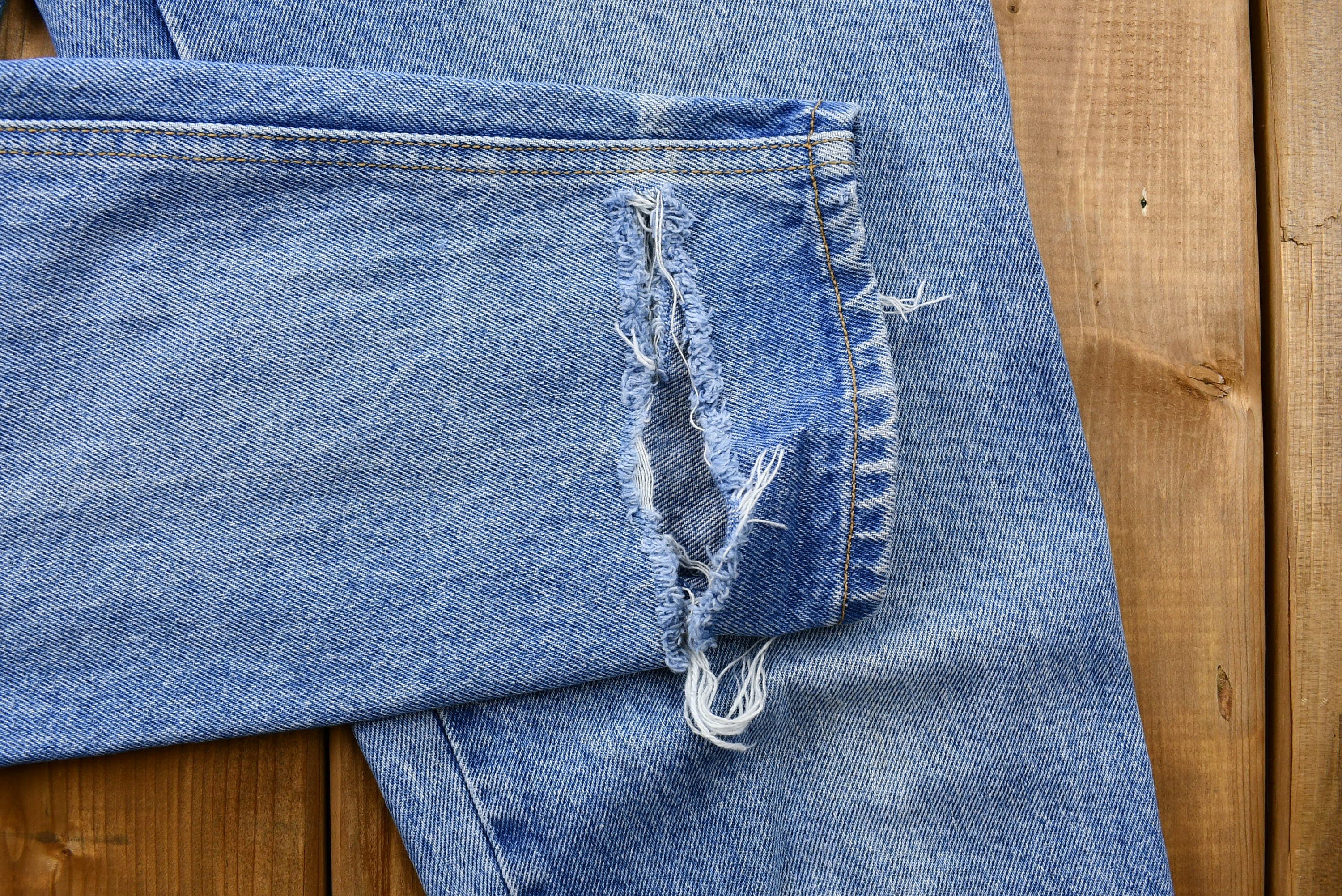 Vintage 1990s Distressed Concept XXV Light Wash Tapered Mom Jeans
