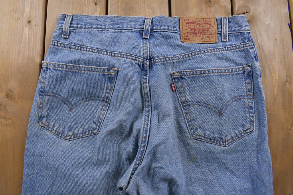 Vintage 1990s Levi's 550 Red Tab Jeans Size 34 x 30