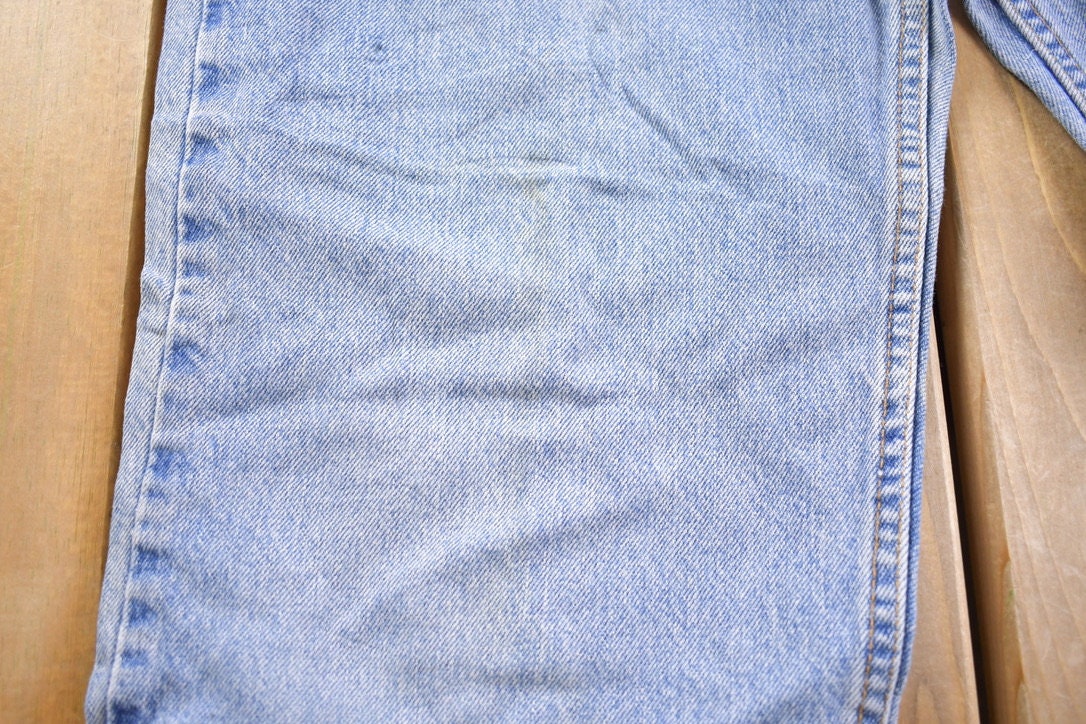 Vintage 1990s Levi 550s Red Tab Jeans Size 34 x 31