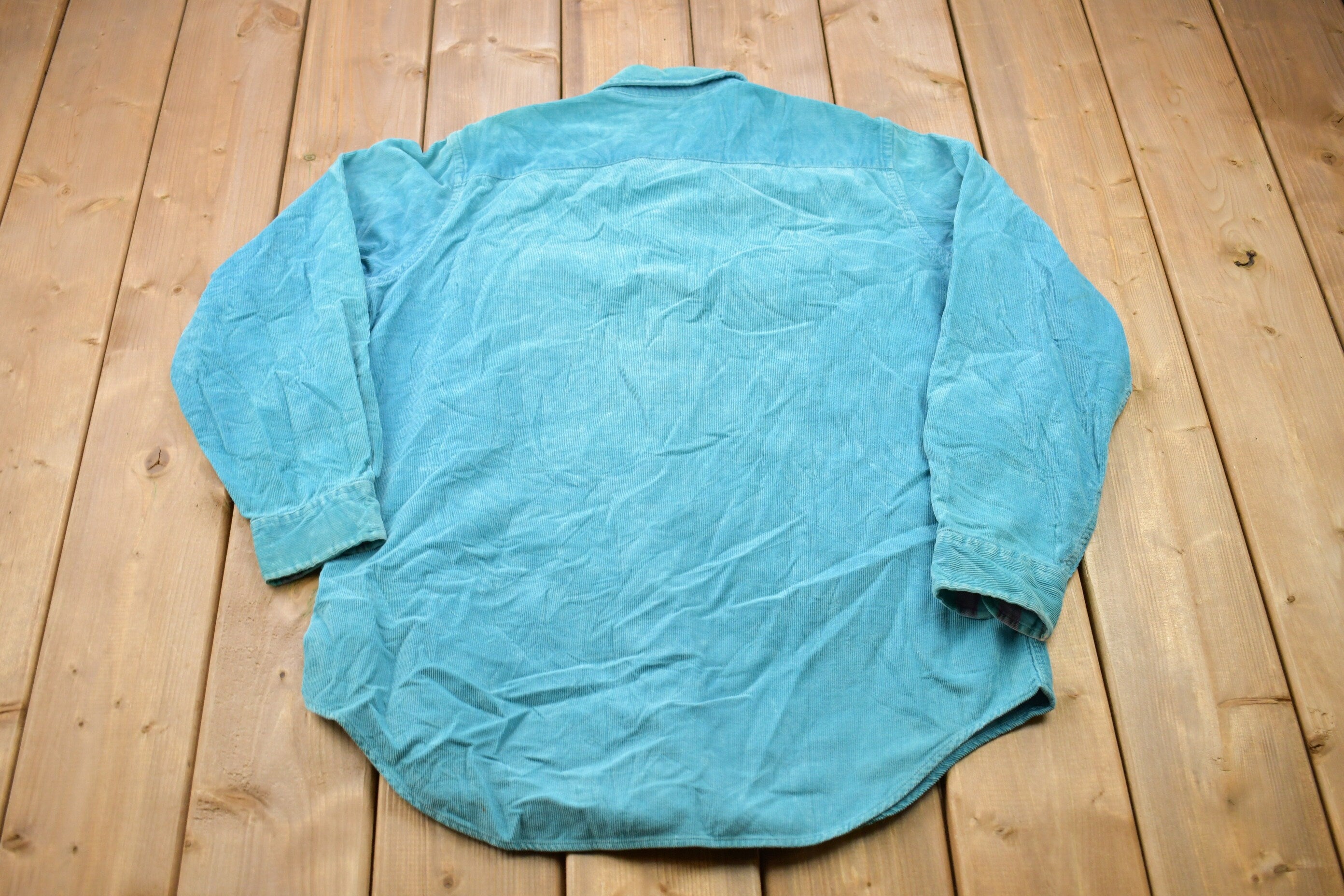 Vintage 1980s Woolrich Corduroy Button Up Shirt