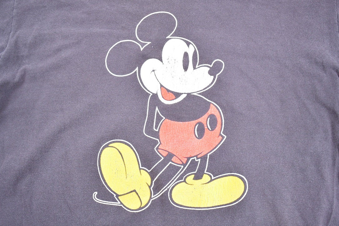 Vintage 1980's Mickey Mouse Cartoon T-Shirt / 90s Graphic Tee / Cartoon / Made In USA / 80s Clothing / 80s Mickey Mouse