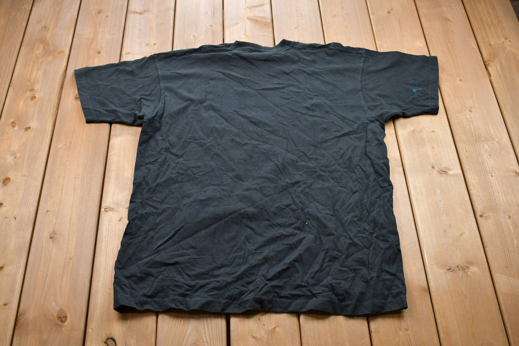 Vintage 1990s Mickey Mouse Disney Graphic T-Shirt