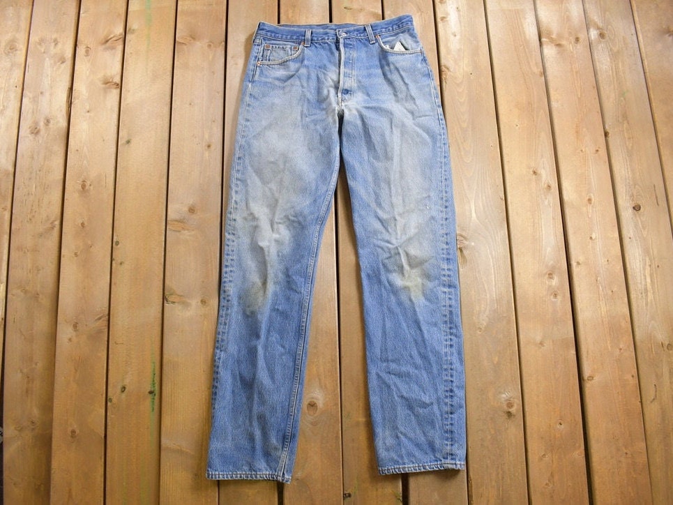 Vintage 1990s Levi's 550 Red Tab Denim Jeans Size 34 x 35
