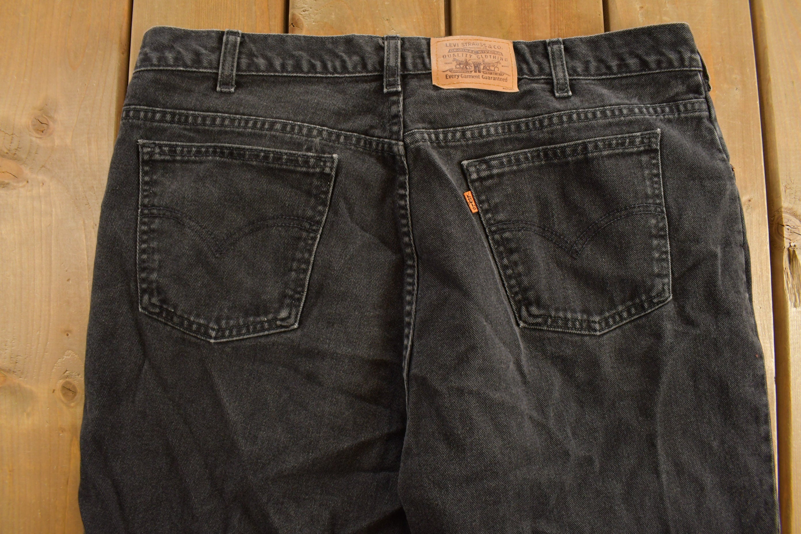 Vintage 1990s Black Levi's Orange Tab Denim Jeans Size 38 x 30.5