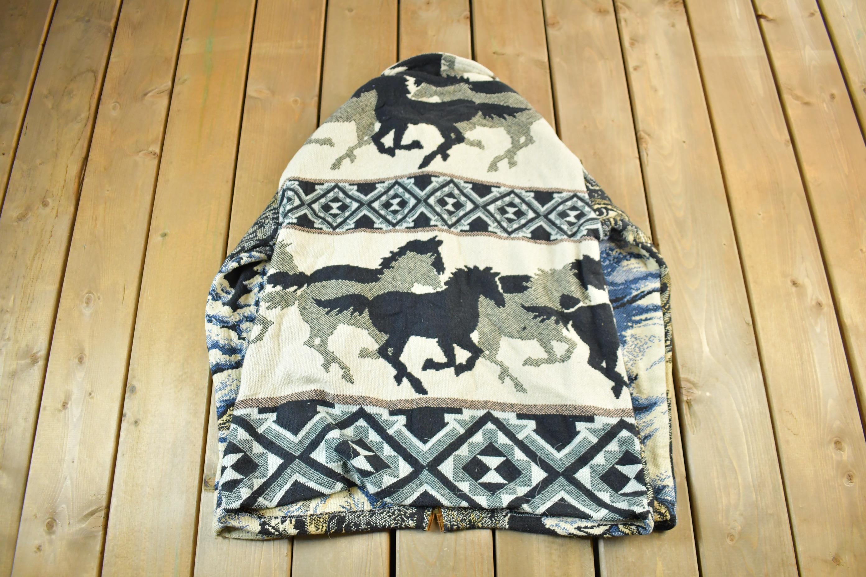 Vintage 1990s Wolf Theme Graphic Sweater Jacket Adult XL
