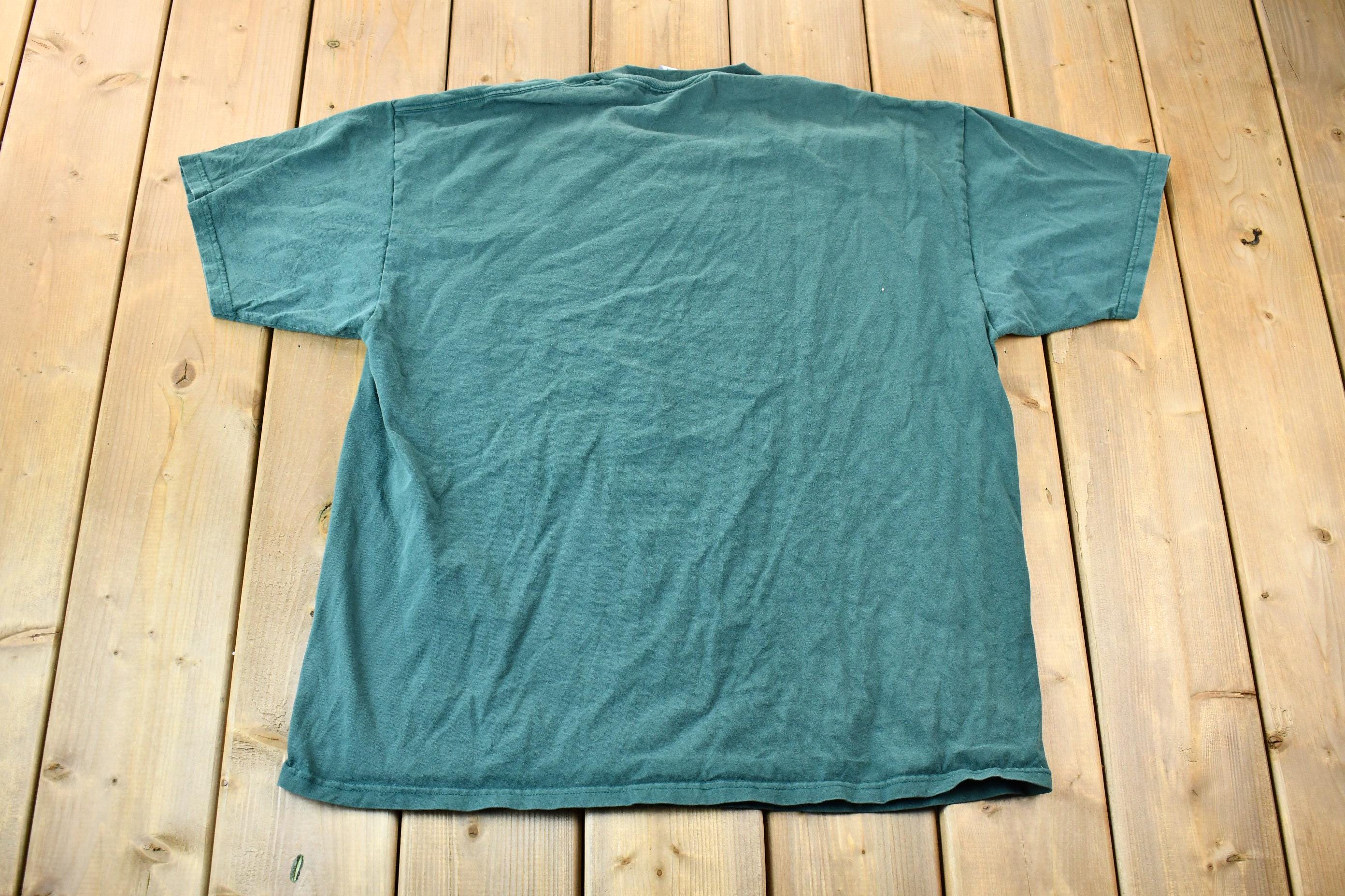 Vintage 1990s Lee Single Stitch Thick Collared Blank Green T-Shirt