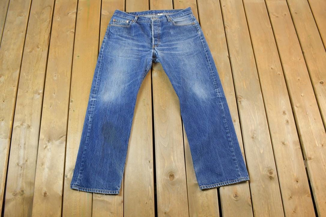 Vintage 1990s Levi Strauss 501 Red Tab Denim Jeans Size 36 x 30