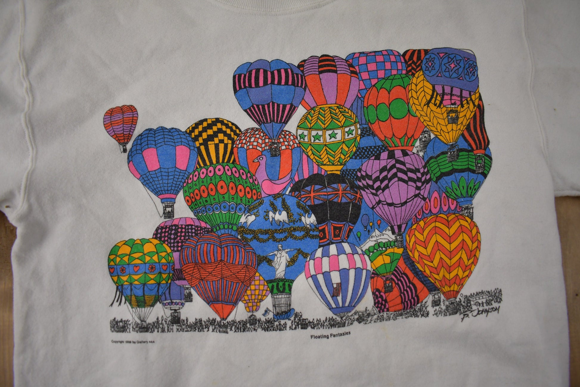 Vintage 1988 Floating Fantasies Hot Air Ballon Graphic Crewneck Sweatshirt Made In USA
