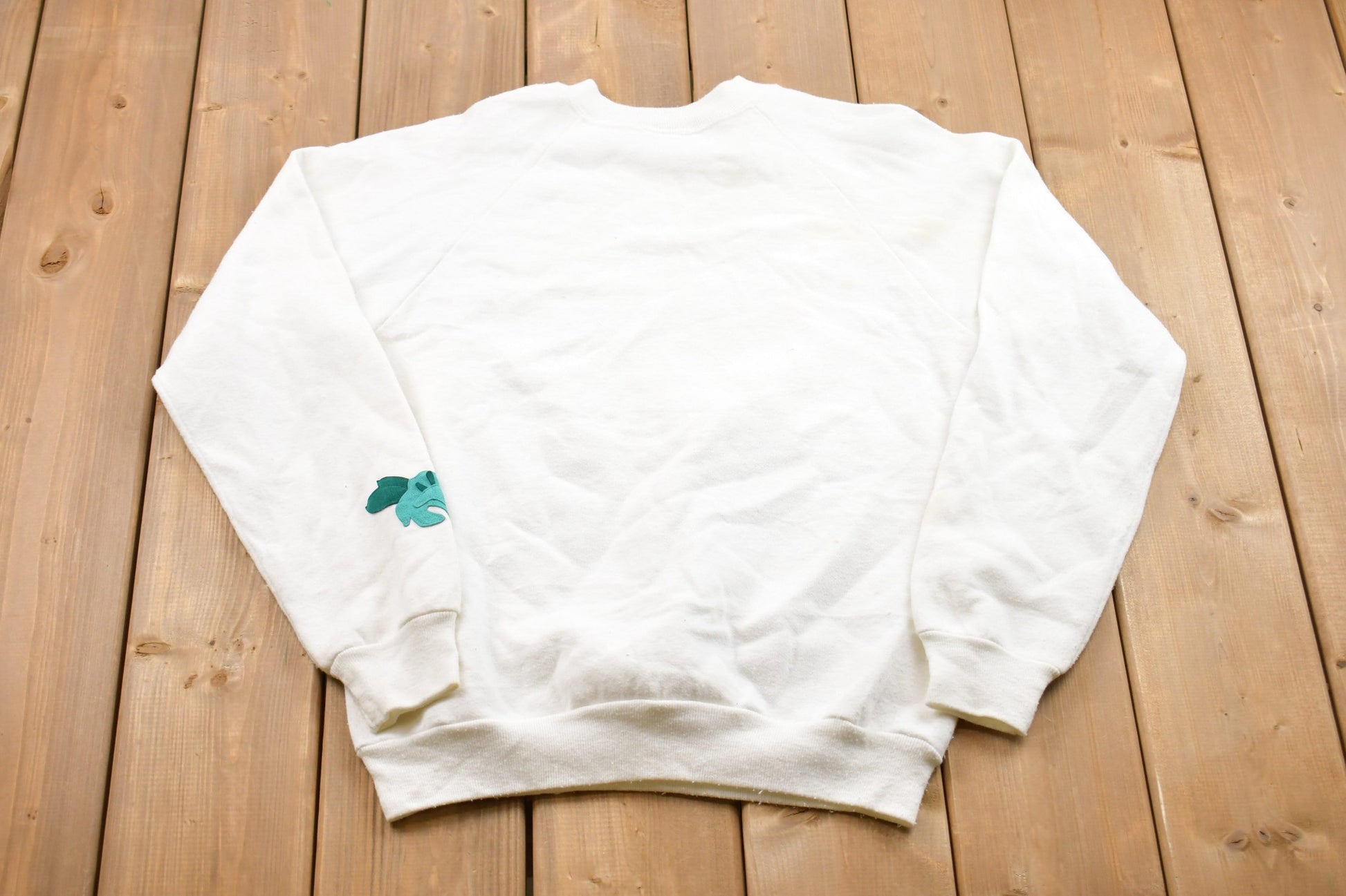 Vintage 1987 Floral Crewneck Sweatshirt / 90s Crewneck / Souvenir / Athleisure / Streetwear / 90s Patchwork Flowers/ Made In USA