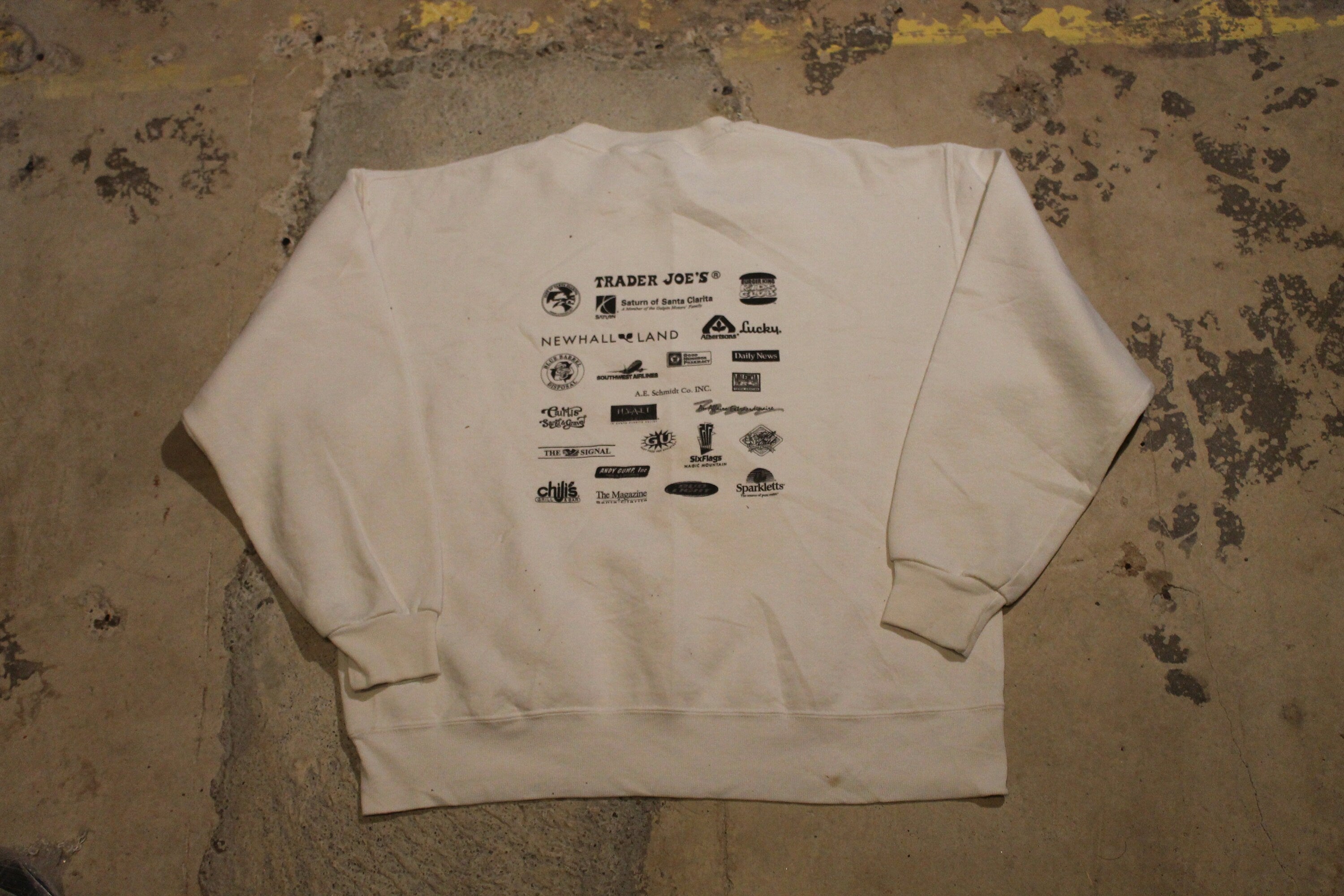 Vintage 1999 Santa Clarita Marathon Print Graphic Crewneck