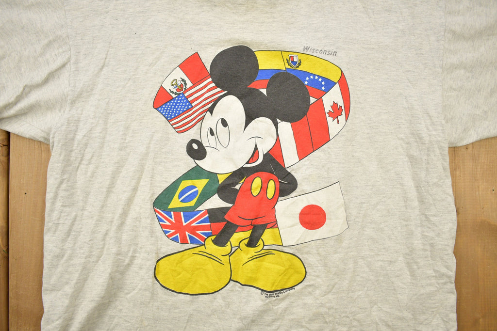 Vintage 1990s Mickey Mouse Wisconsin Souvenir T Shirt