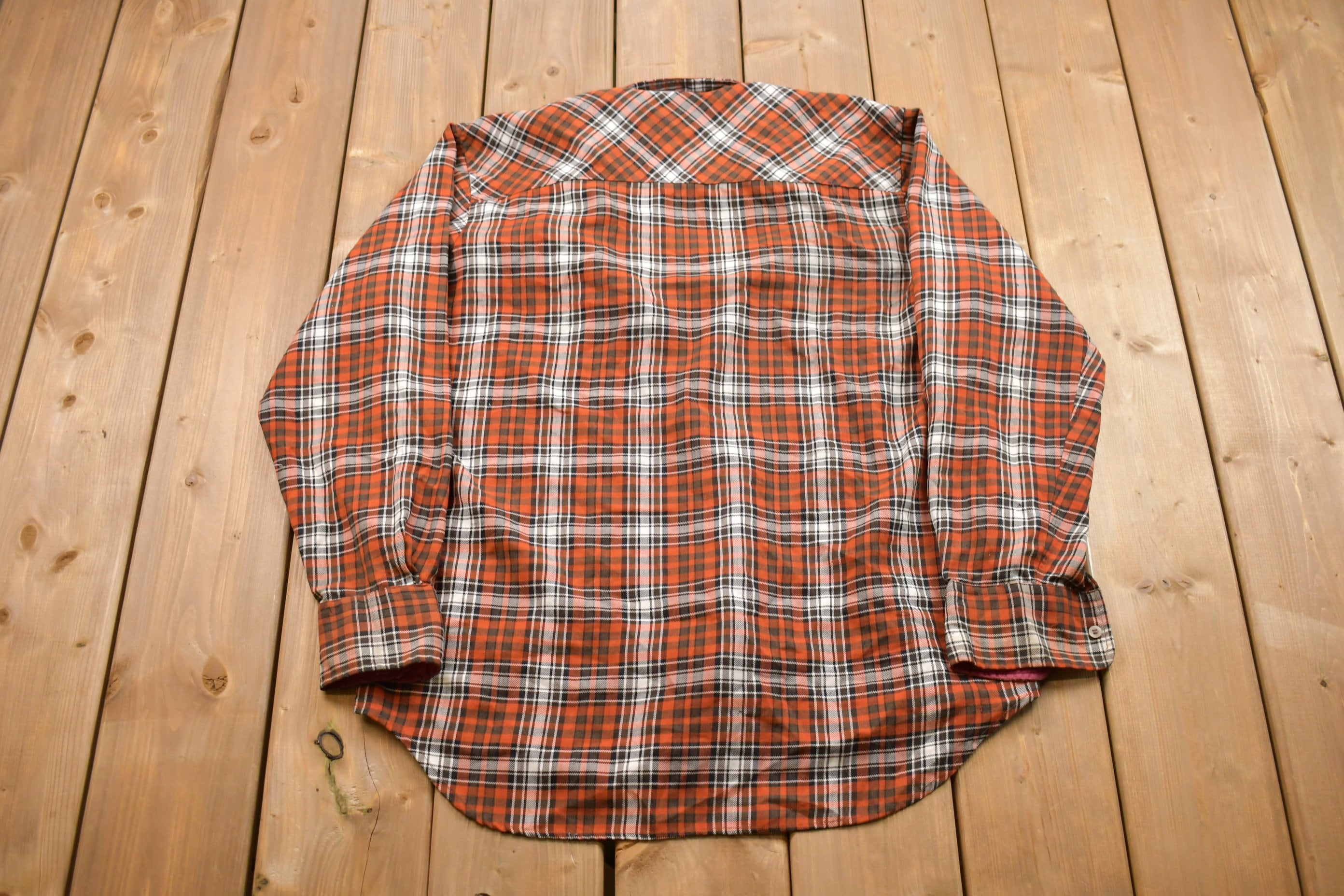 Vintage 1990s Tracker Lined Plaid Button Up Shirt  1990s Button Up  Vintage Flannel  Casual Wear  Workwear  Pattern Button Up