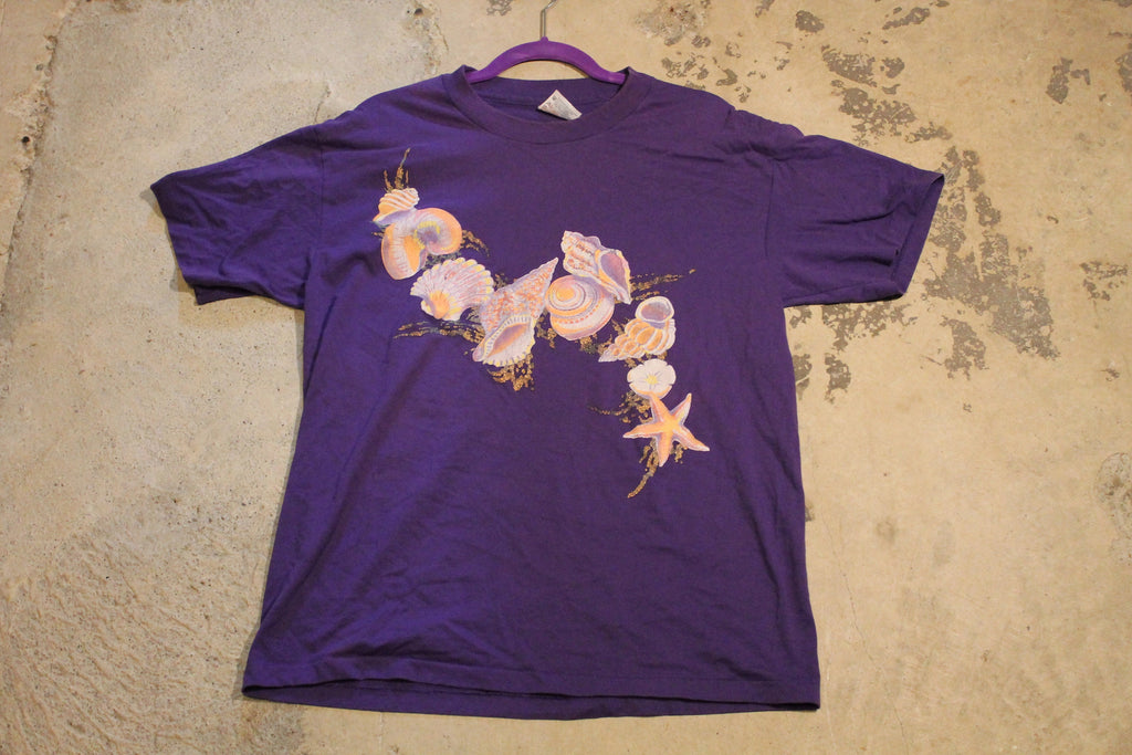 Vintage 1990s Sea Shell Theme T-Shirt