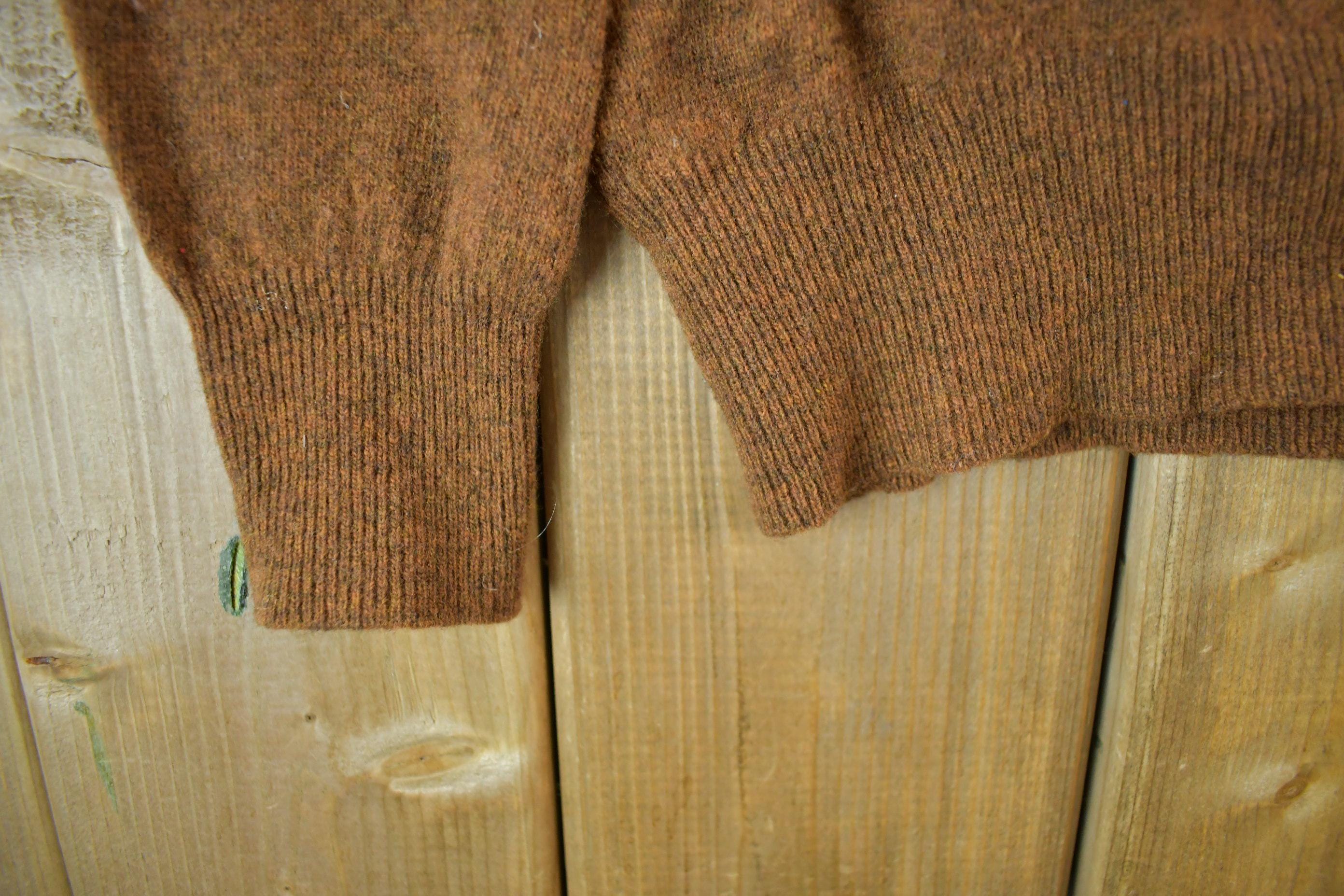 Vintage 1980s The Bay Wool V Neck Pullover Knit Sweater Adult Small