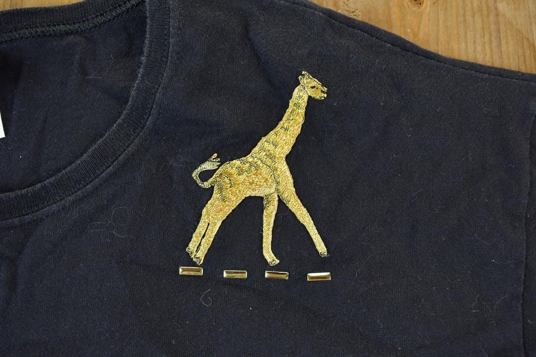 Vintage 1990s Golden African Elephant Outdoors T-Shirt