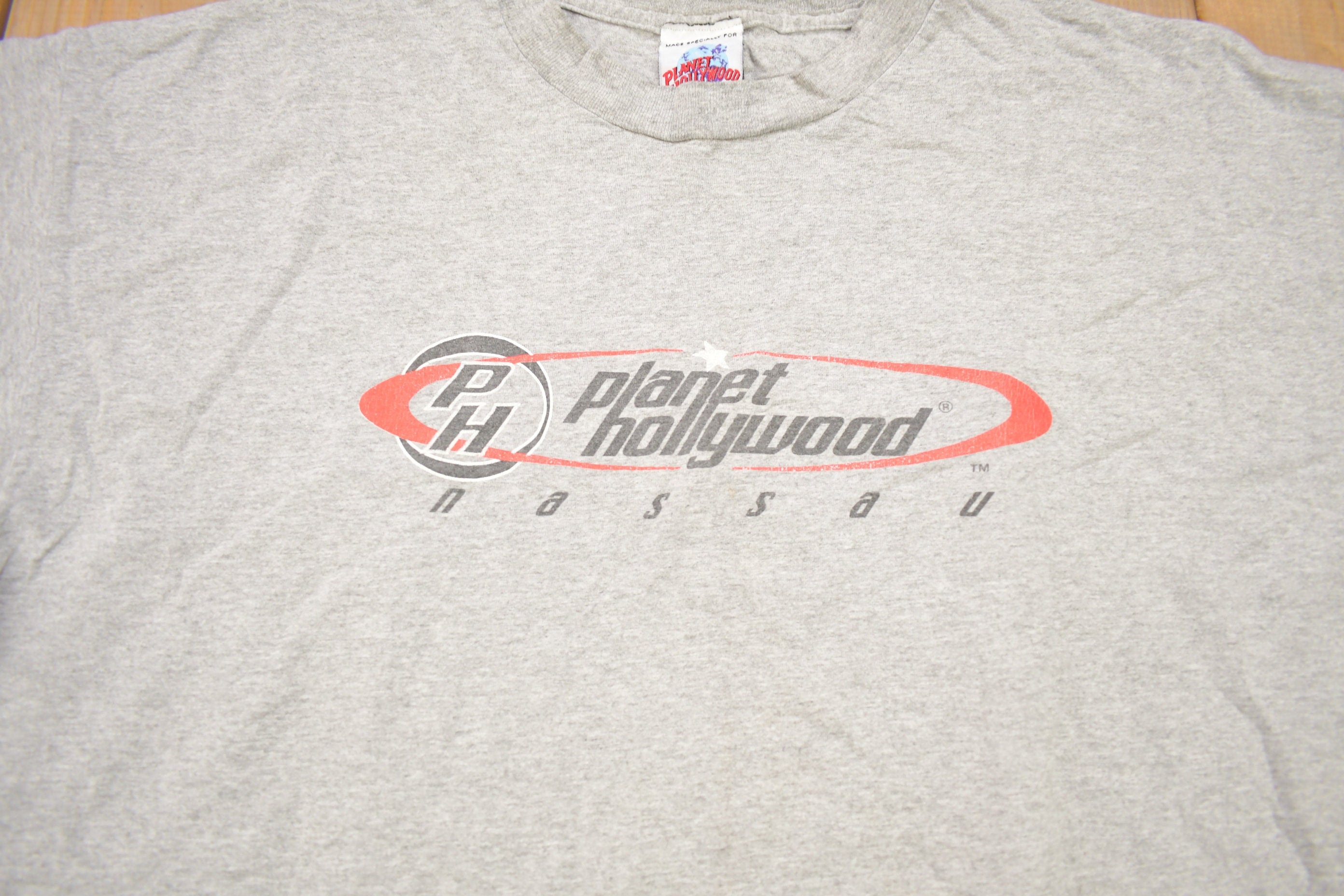 Vintage 1990s Planet Hollywood Nassau Souvenir T Shirt