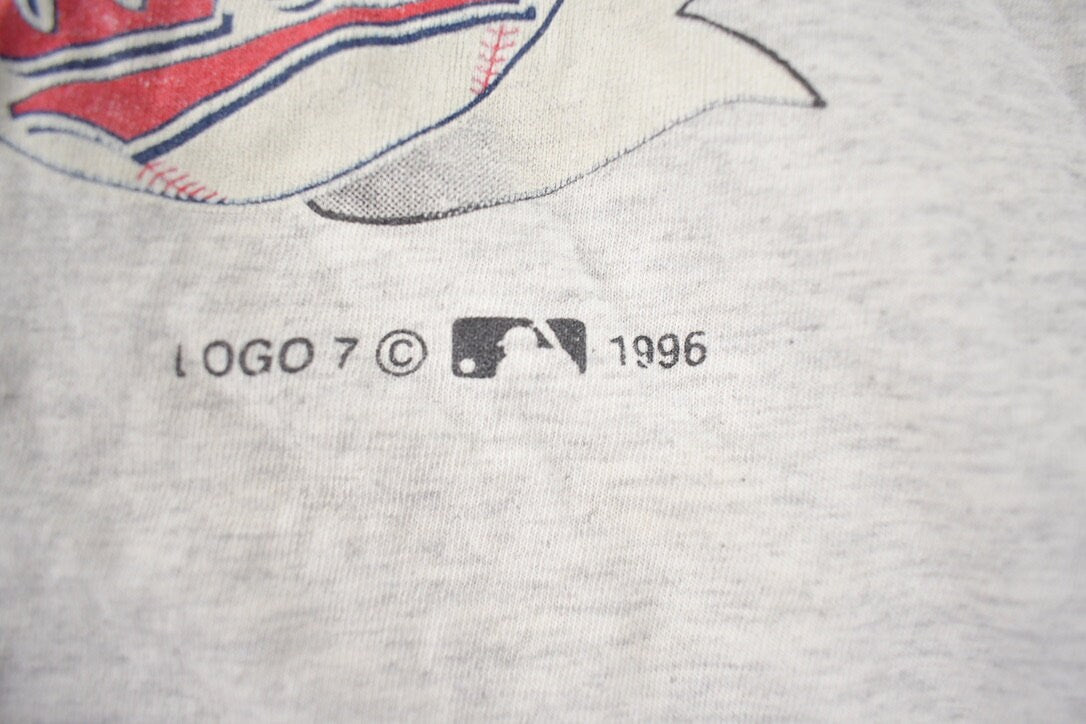 Vintage 1996 Minnesota Twins MLB Graphic Single Stitch T-Shirt Made In USA