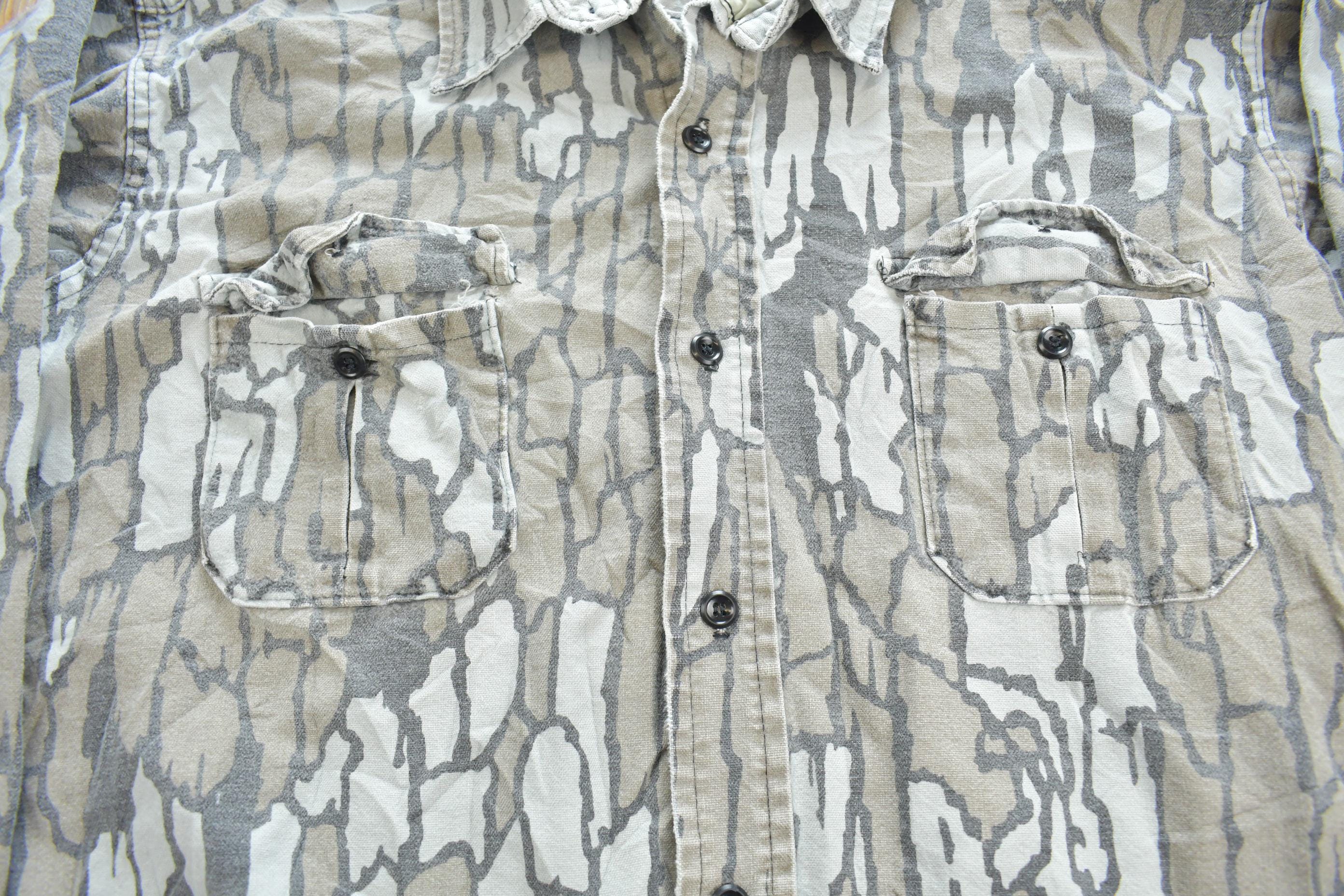 Vintage 1980s Cabelas Camouflage Button Up Shirt Made In USA